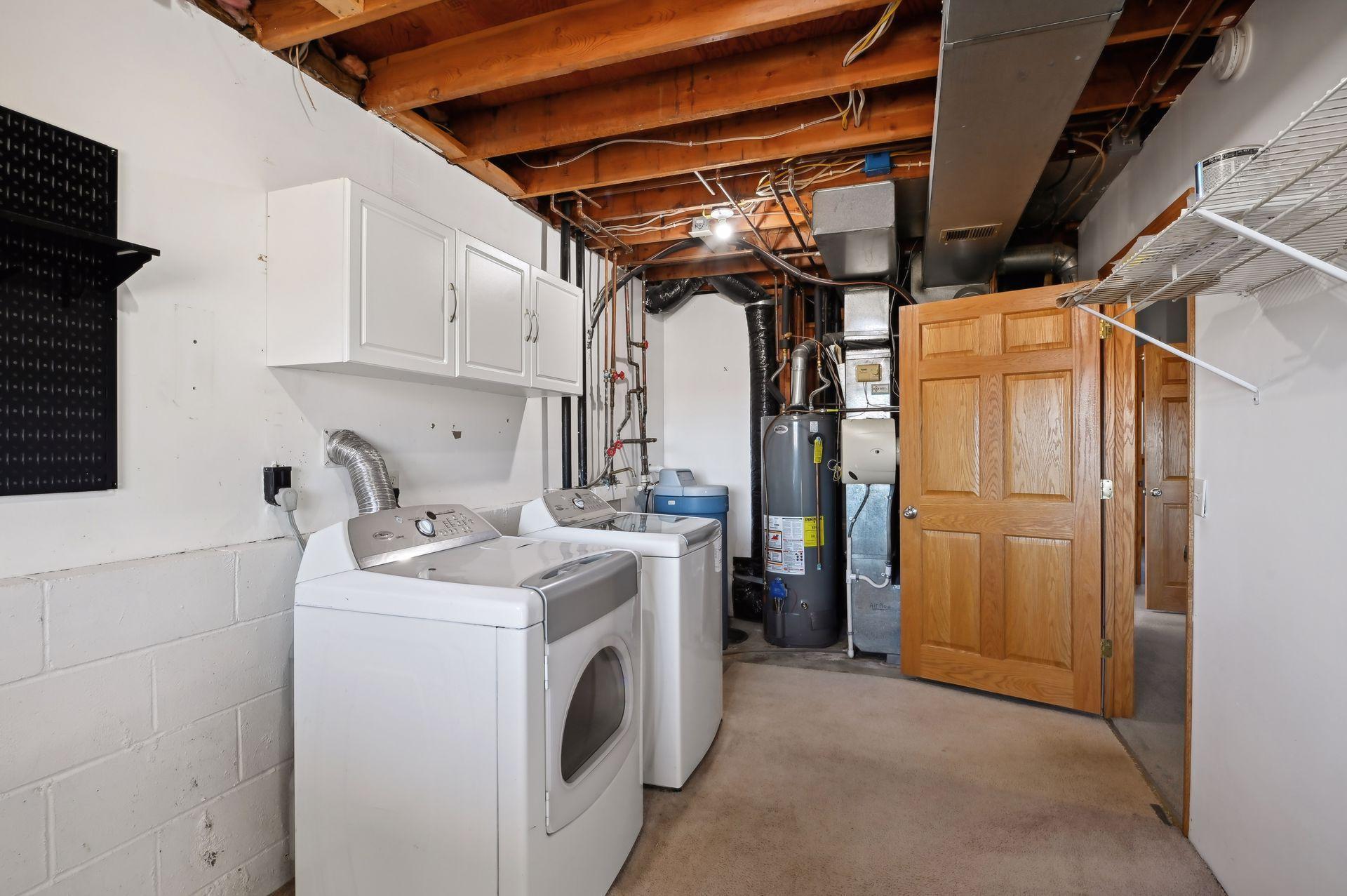 10680 Lancaster Lane N