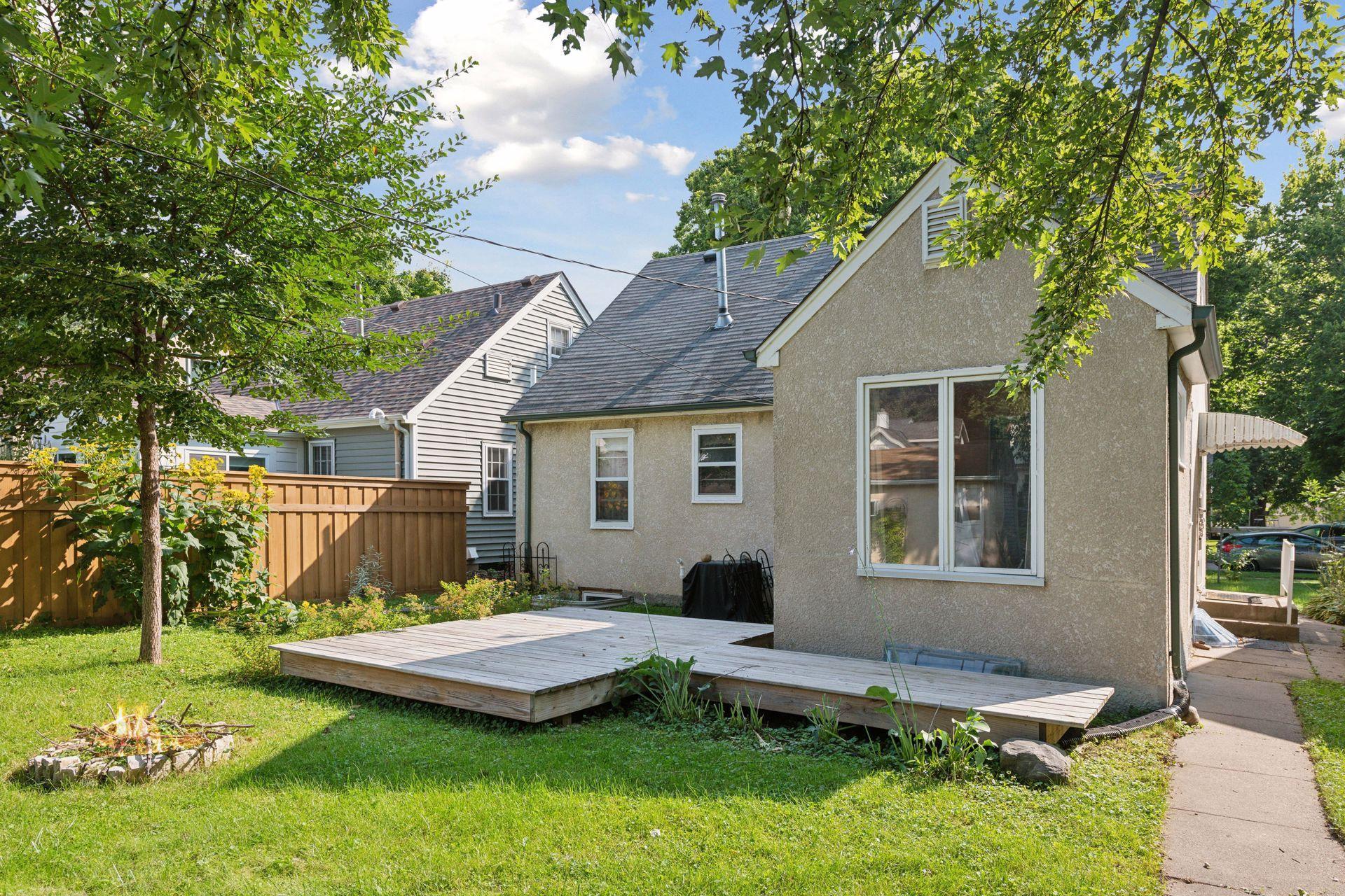 3134 Hayes Street NE