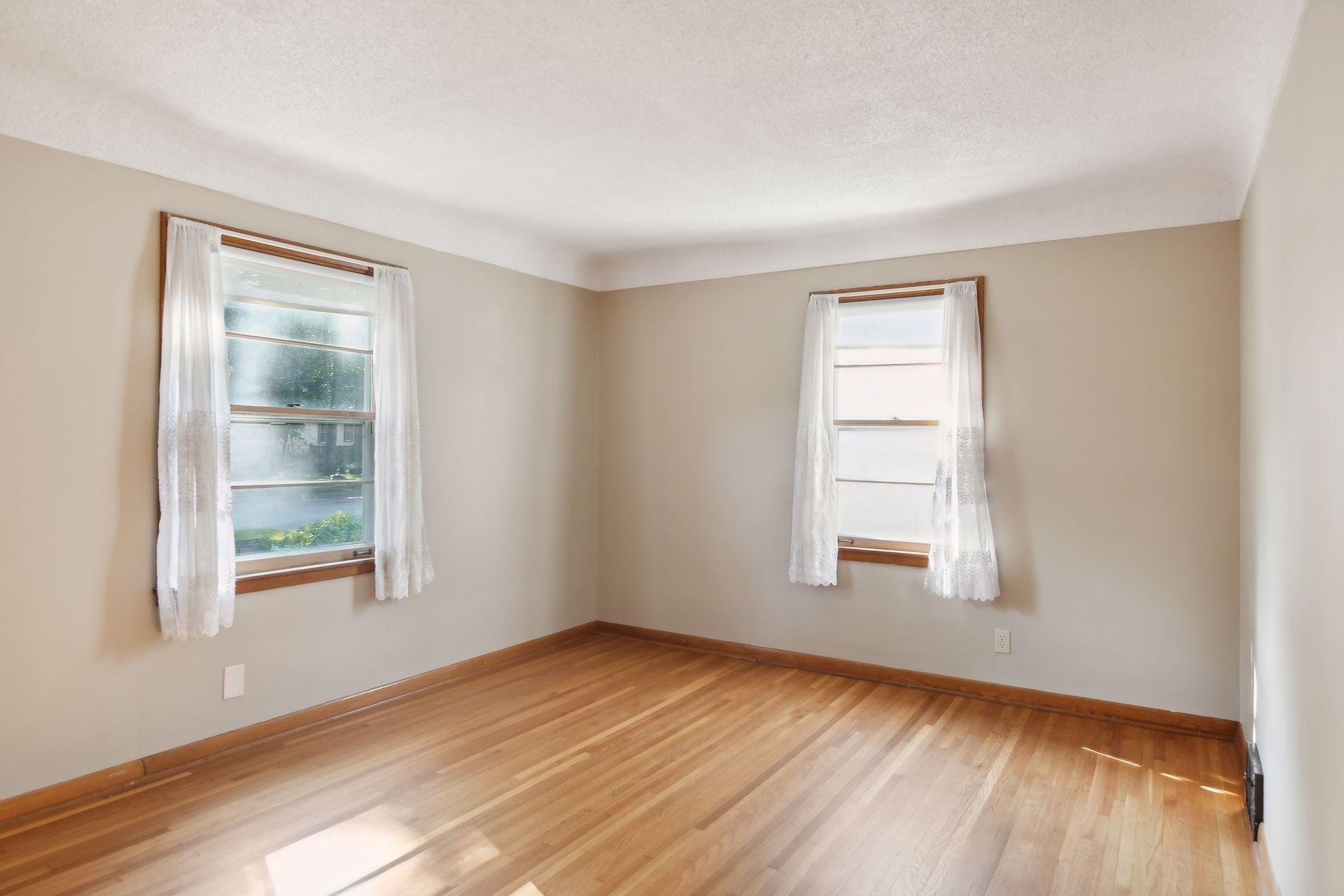 3134 Hayes Street NE