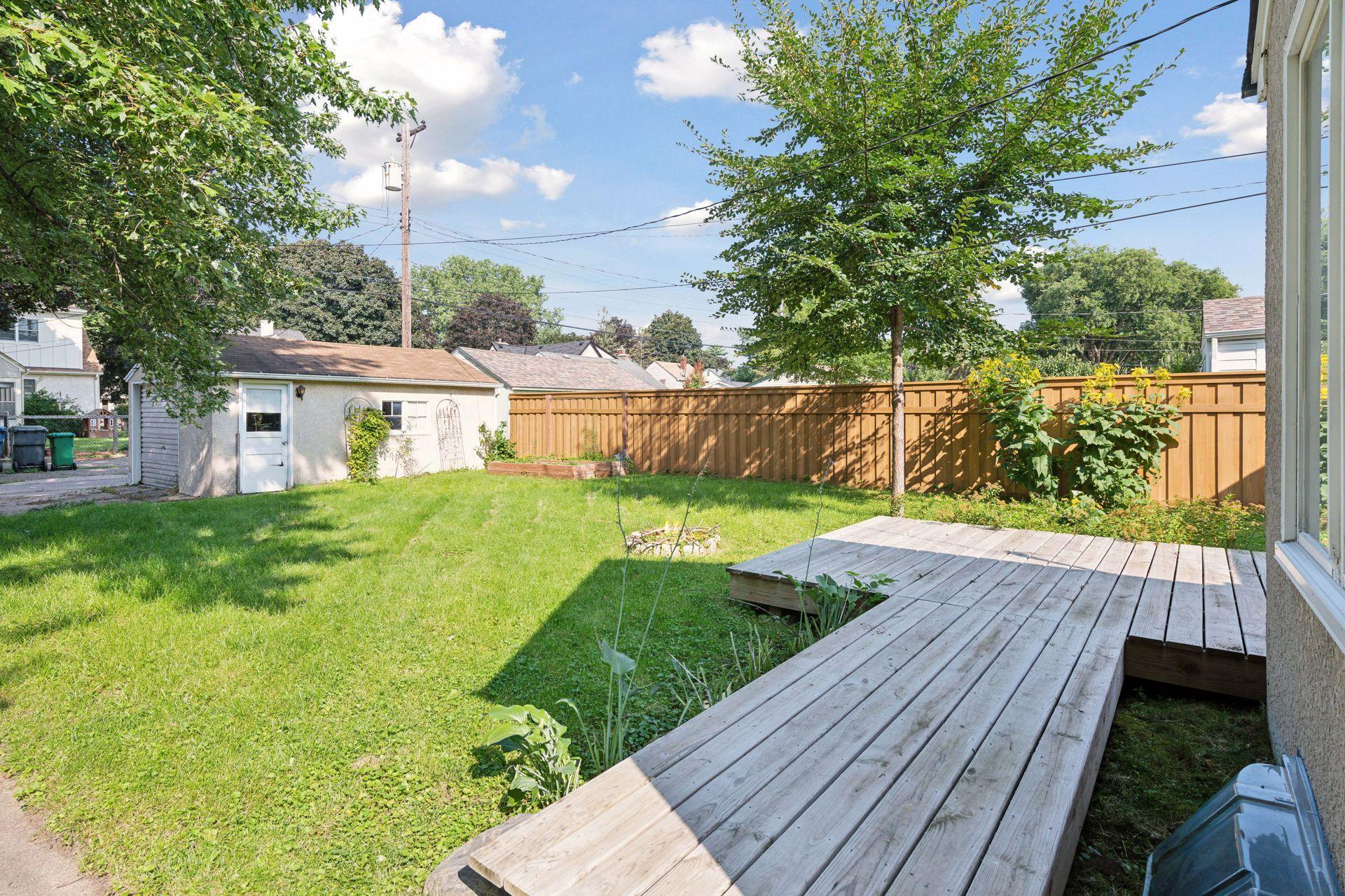 3134 Hayes Street NE