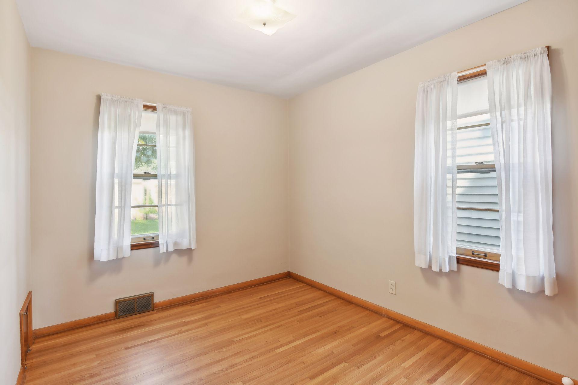 3134 Hayes Street NE