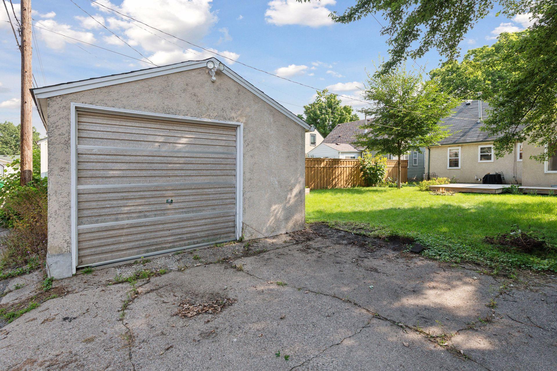 3134 Hayes Street NE