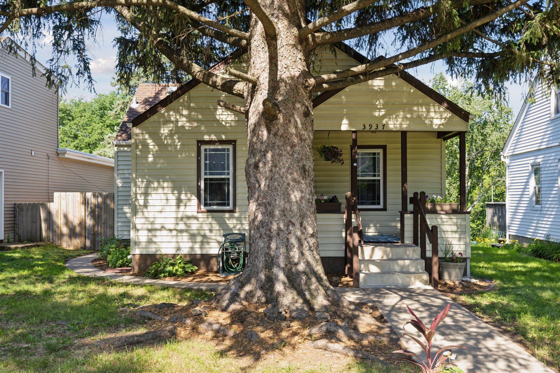 3937 Scott Avenue N