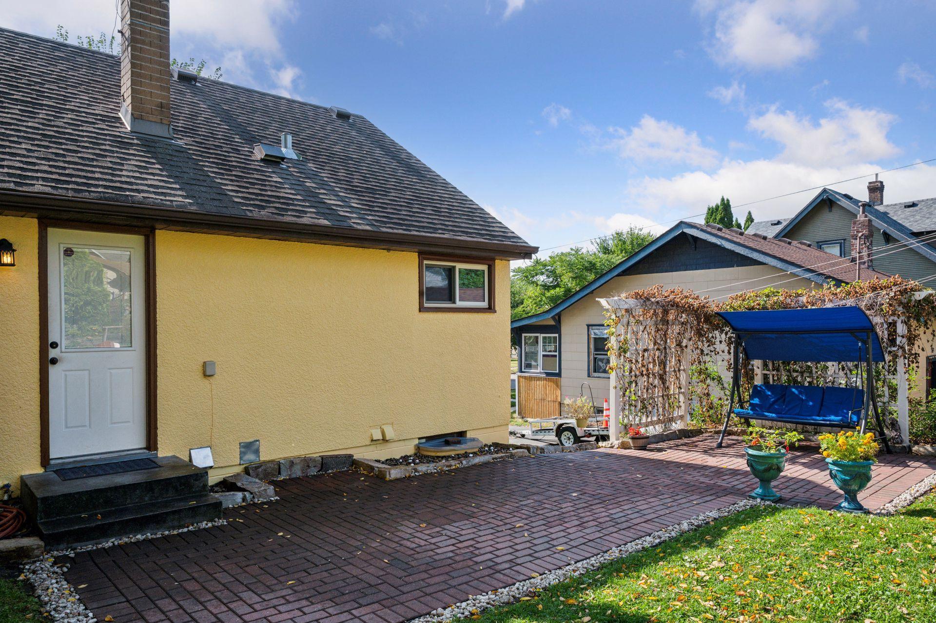 604 Gotzian Street