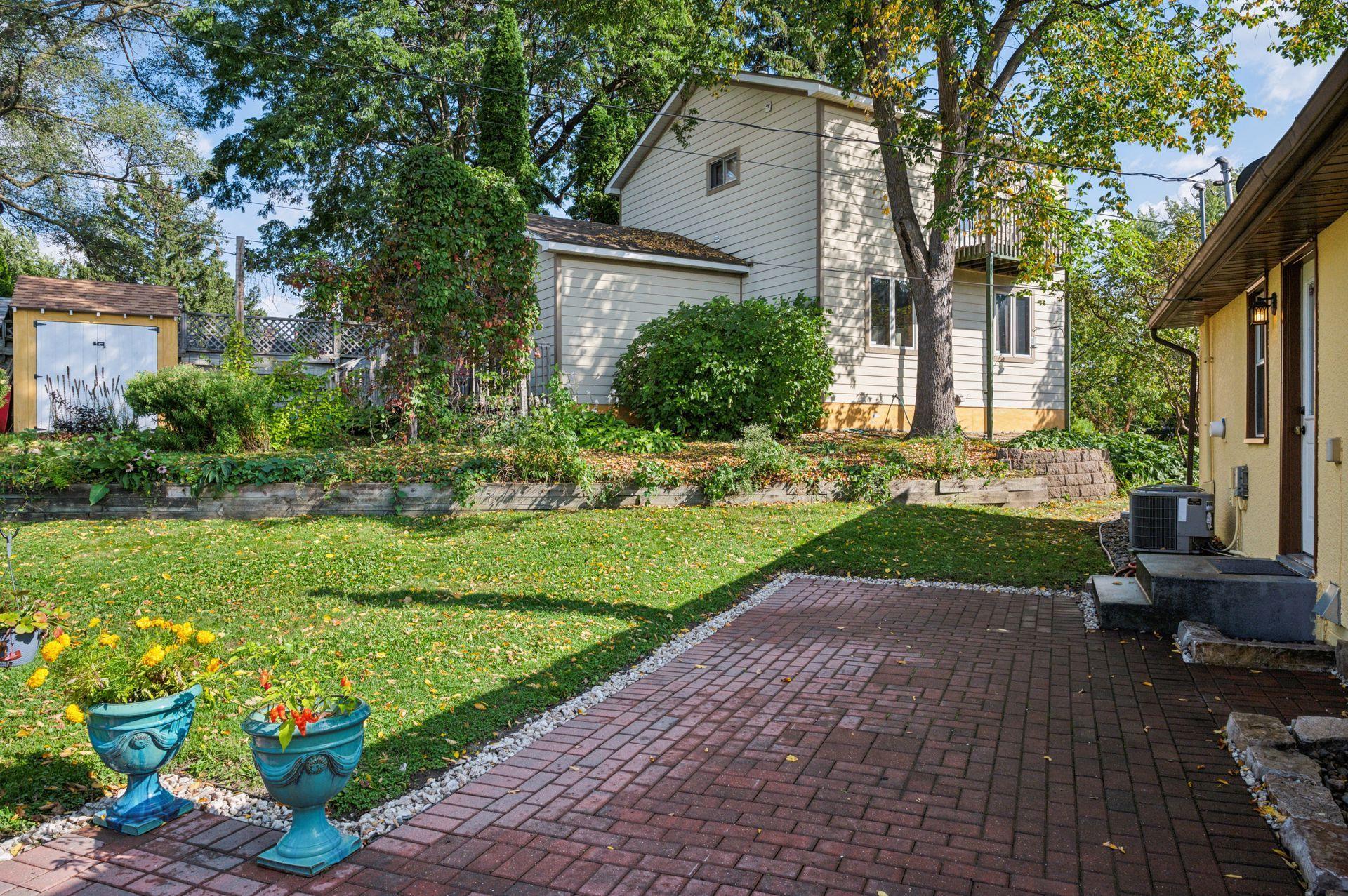 604 Gotzian Street