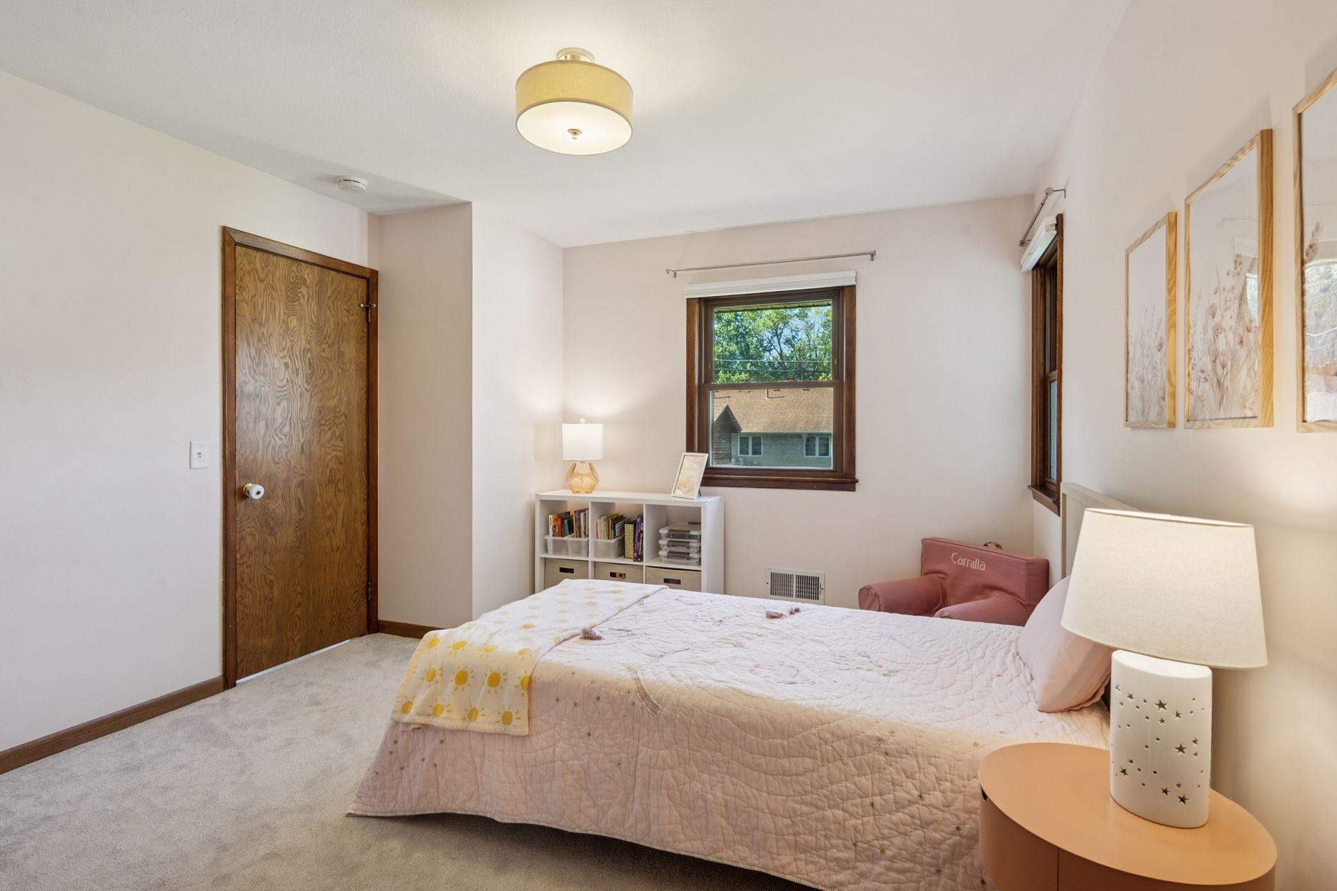 2648 Yosemite Avenue S