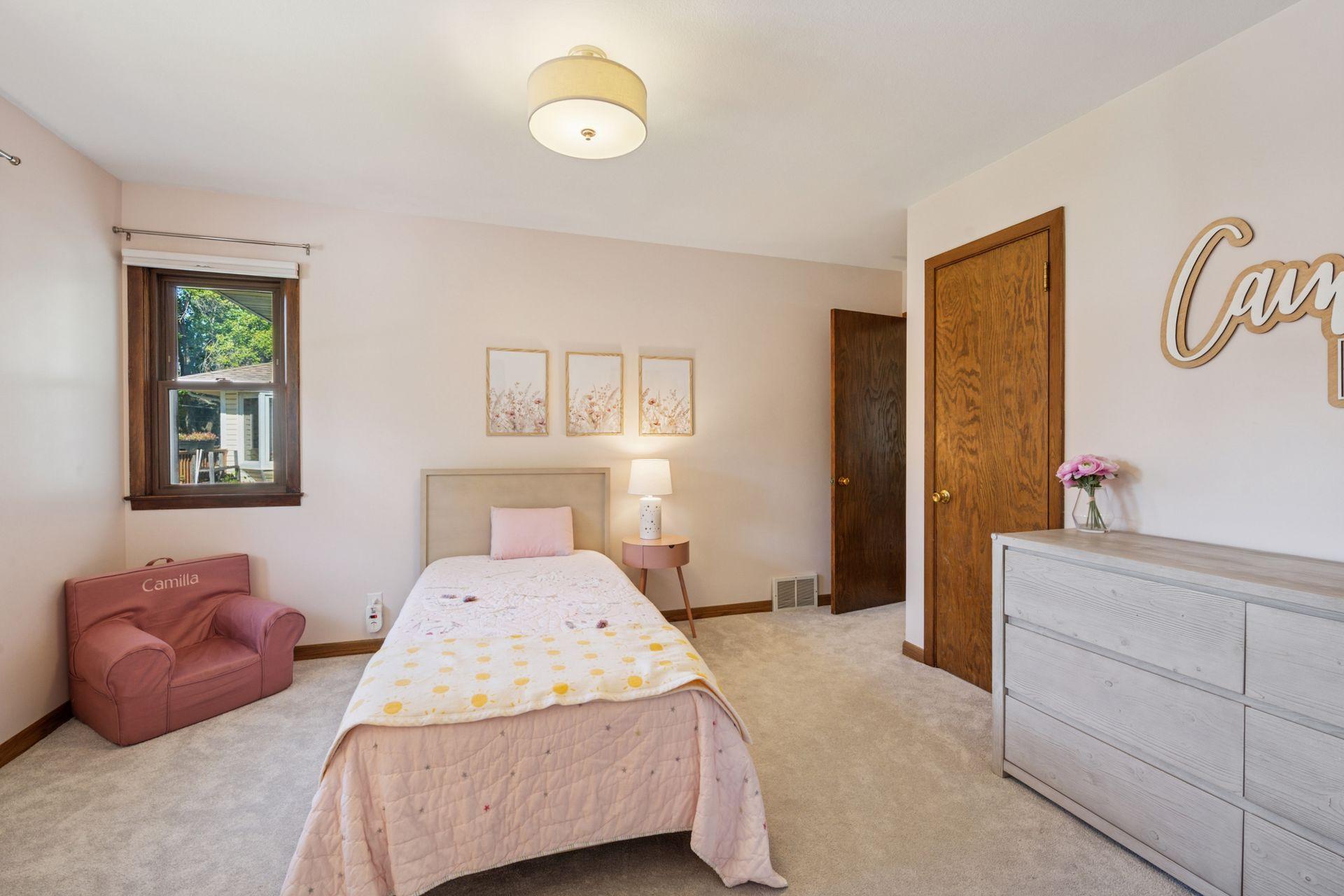 2648 Yosemite Avenue S