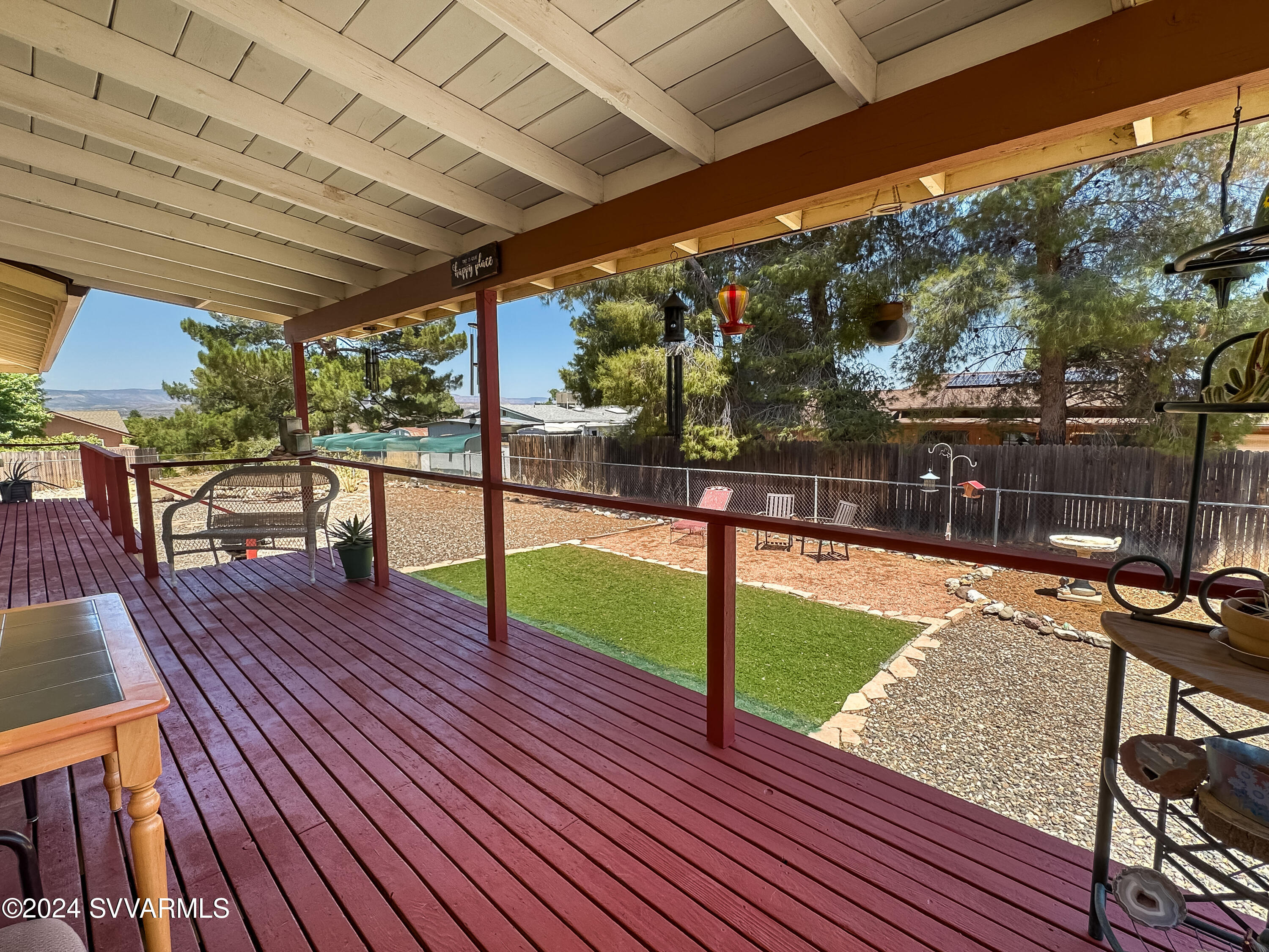 1027 S Tonapah