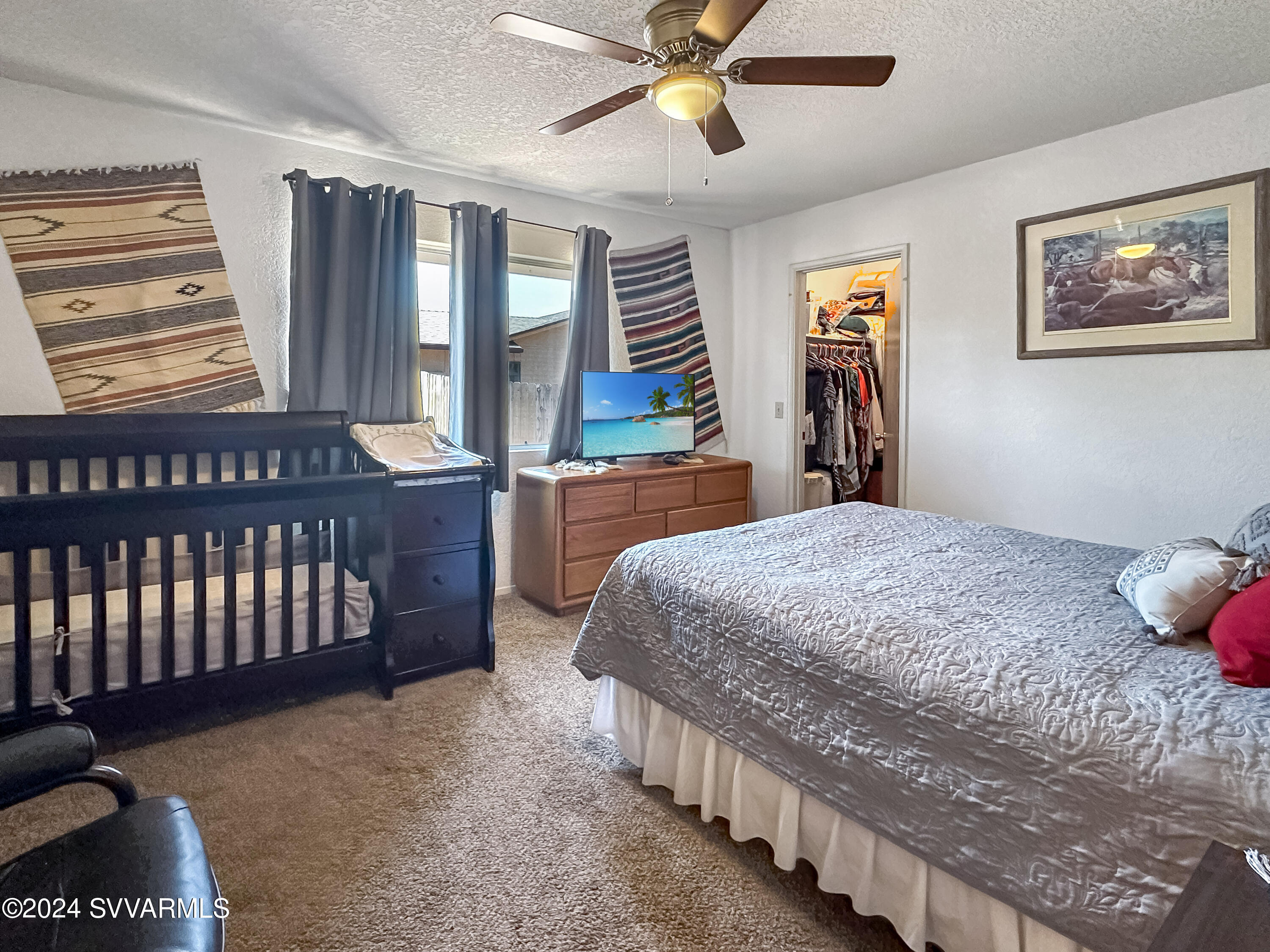 1027 S Tonapah