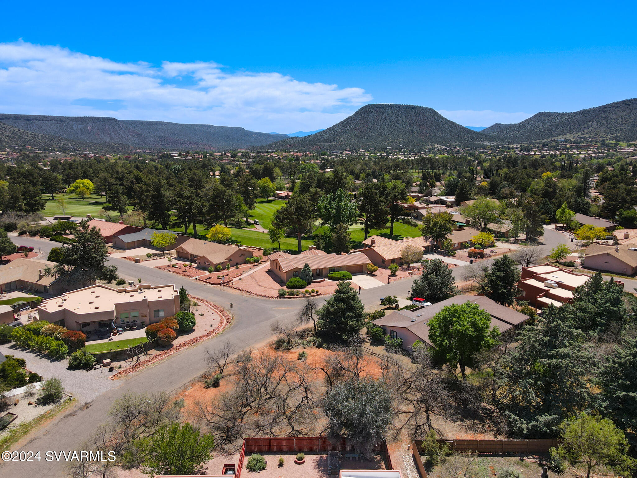 30 Fairway Oaks Drive