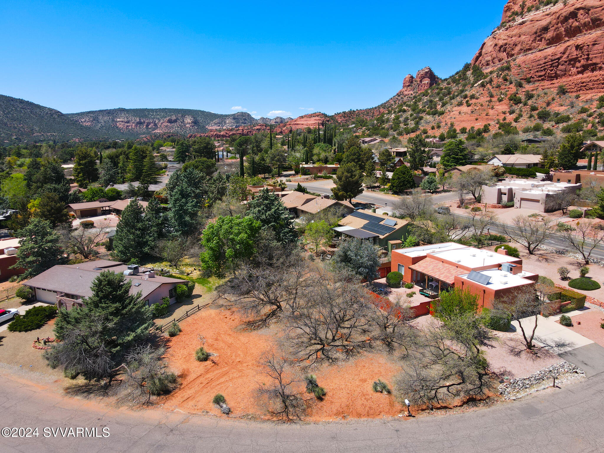 30 Fairway Oaks Drive