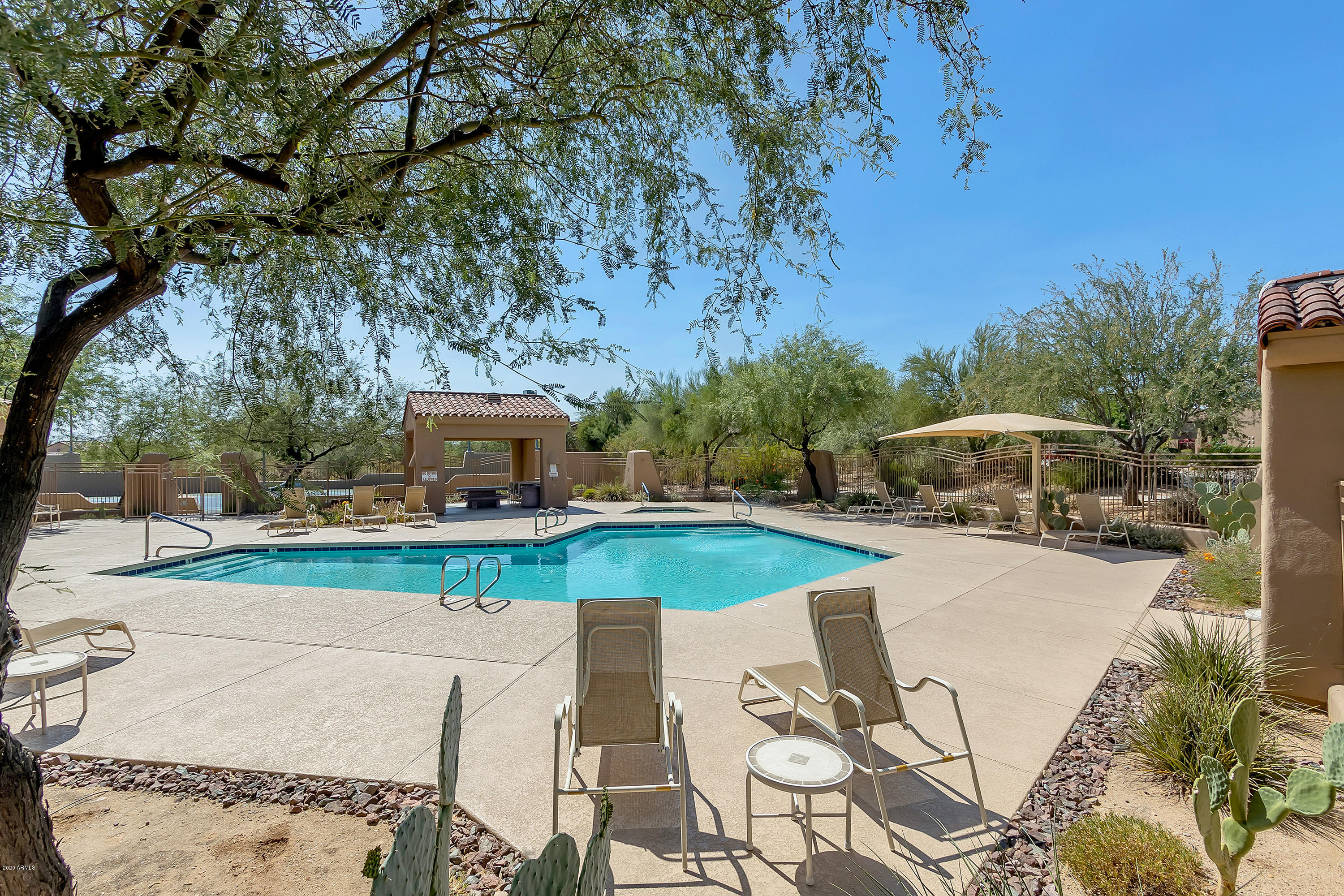 8024 E WINDWOOD Lane