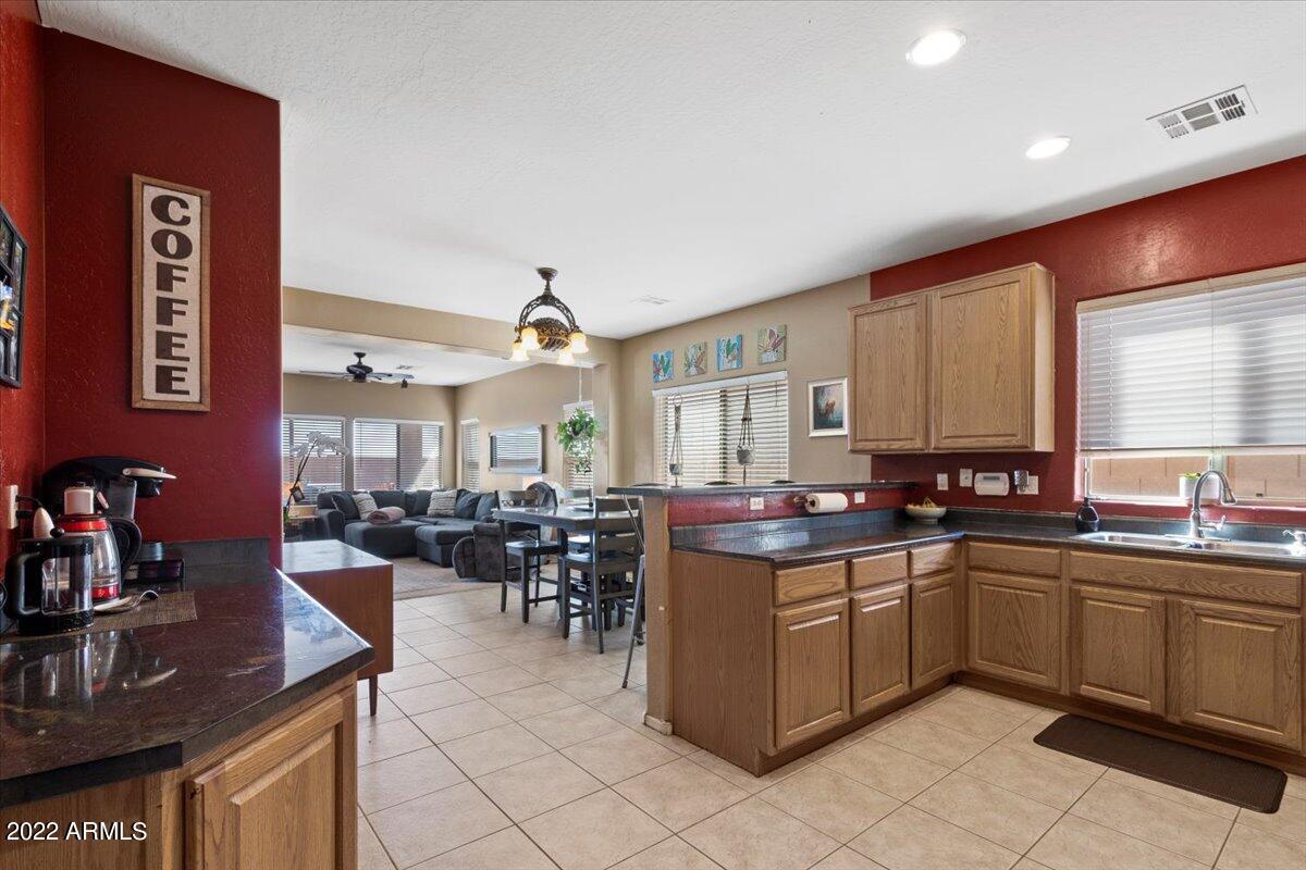 16243 W CRENSHAW Street