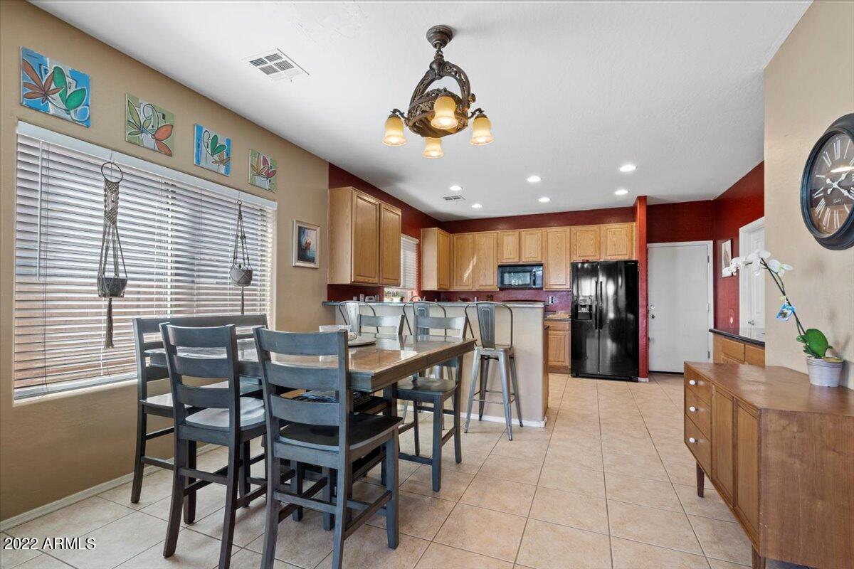 16243 W CRENSHAW Street