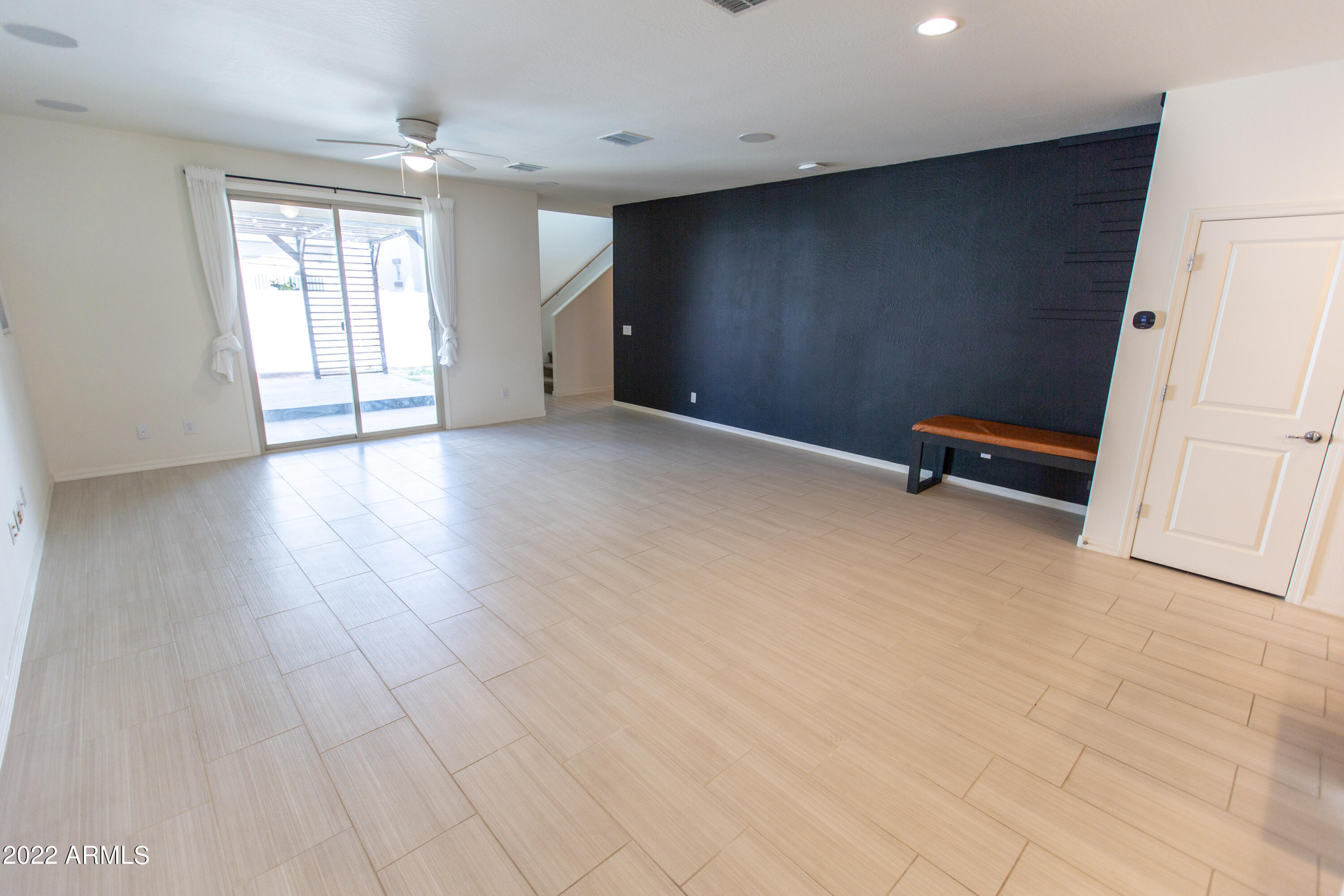 2818 S LYNCH --