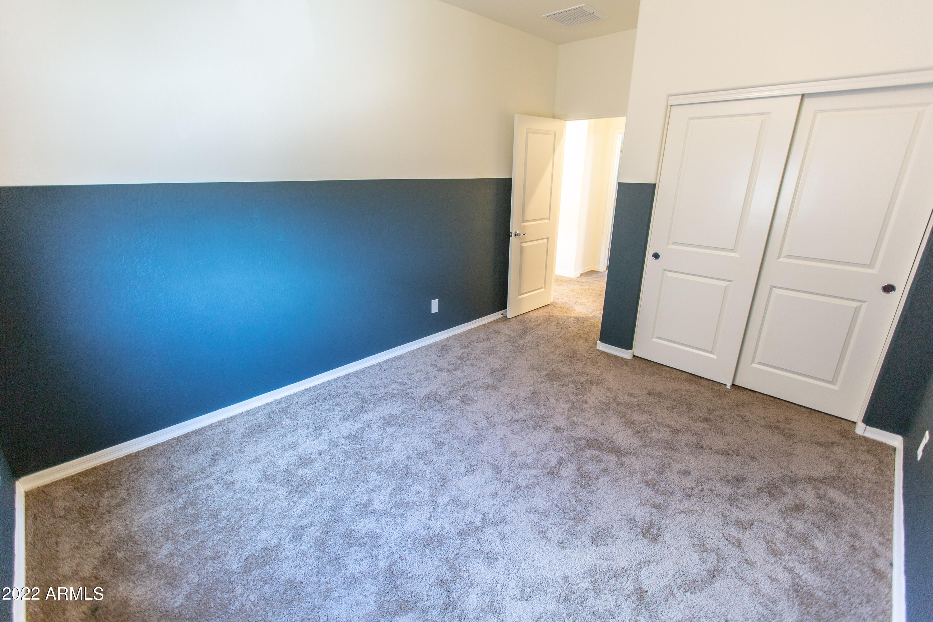 2818 S LYNCH --