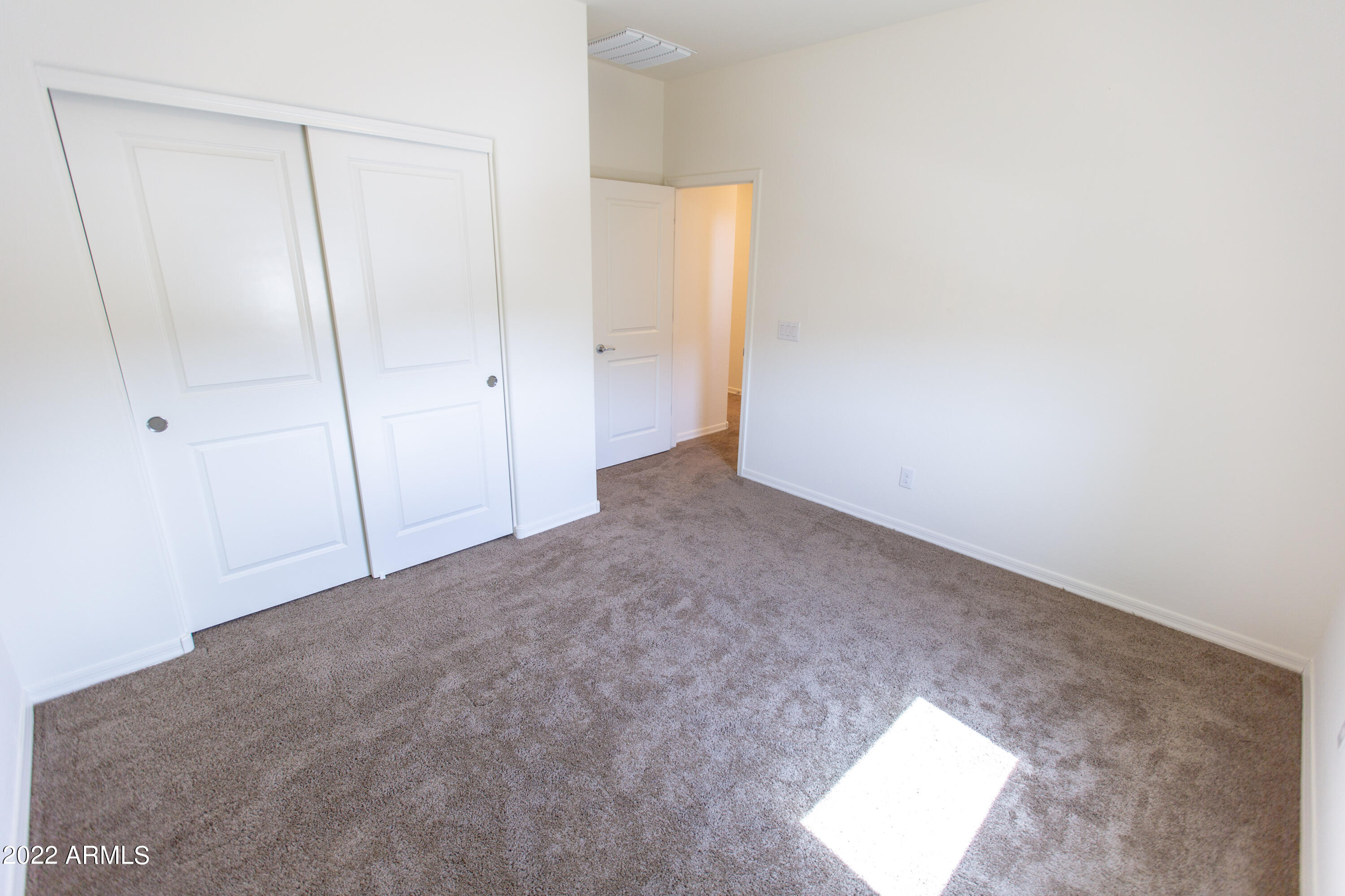 2818 S LYNCH --