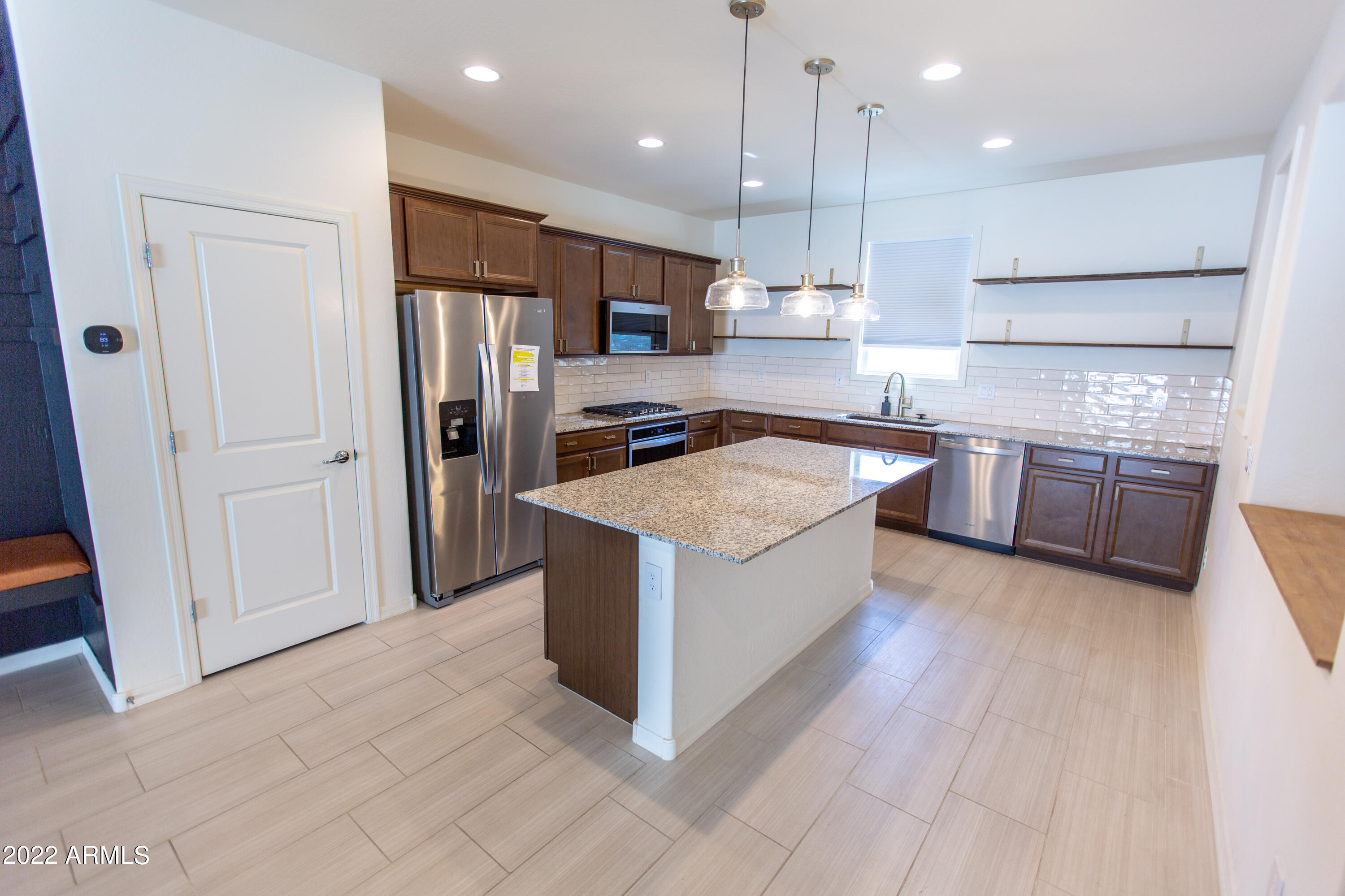 2818 S LYNCH --