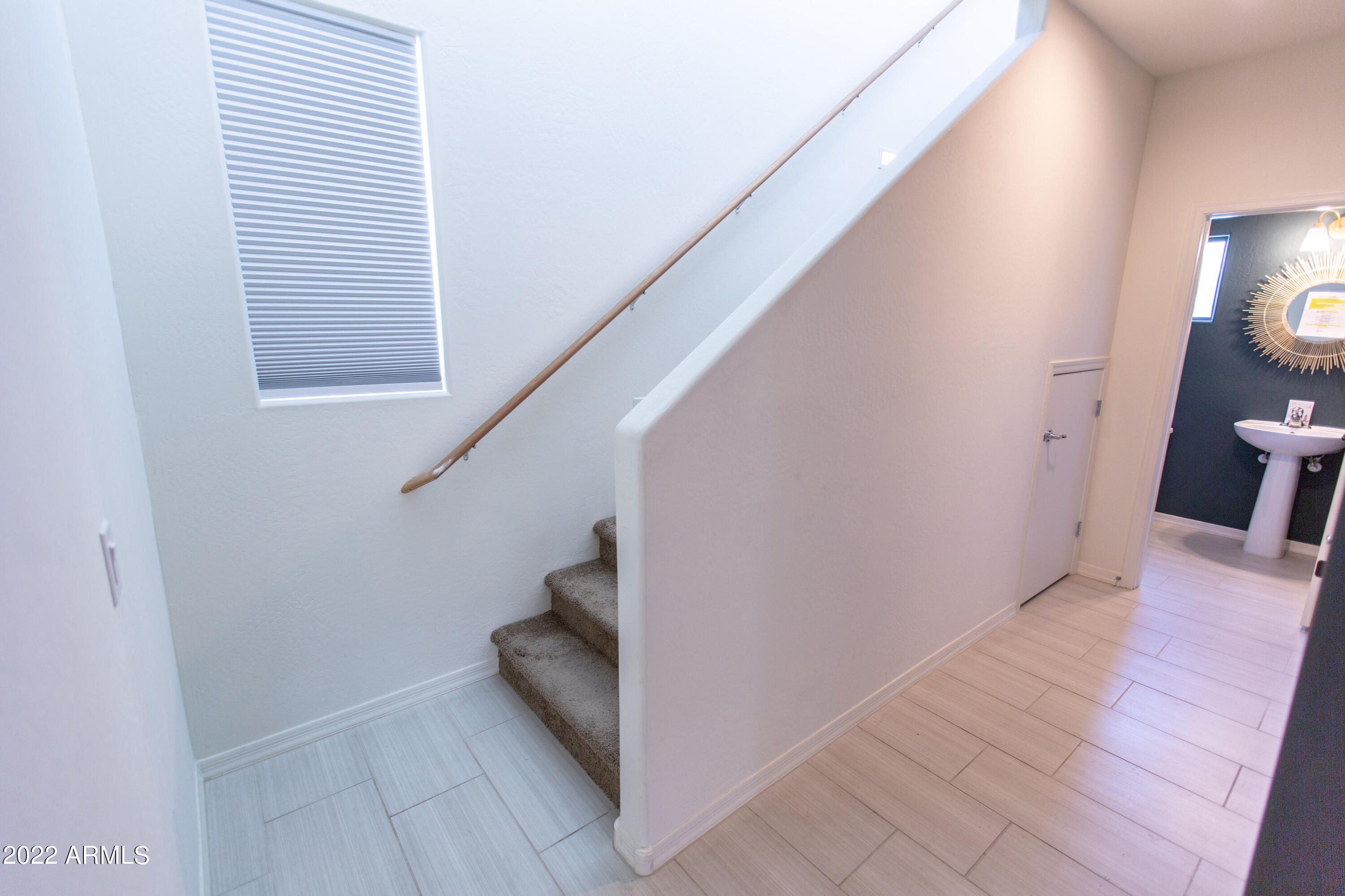 2818 S LYNCH --