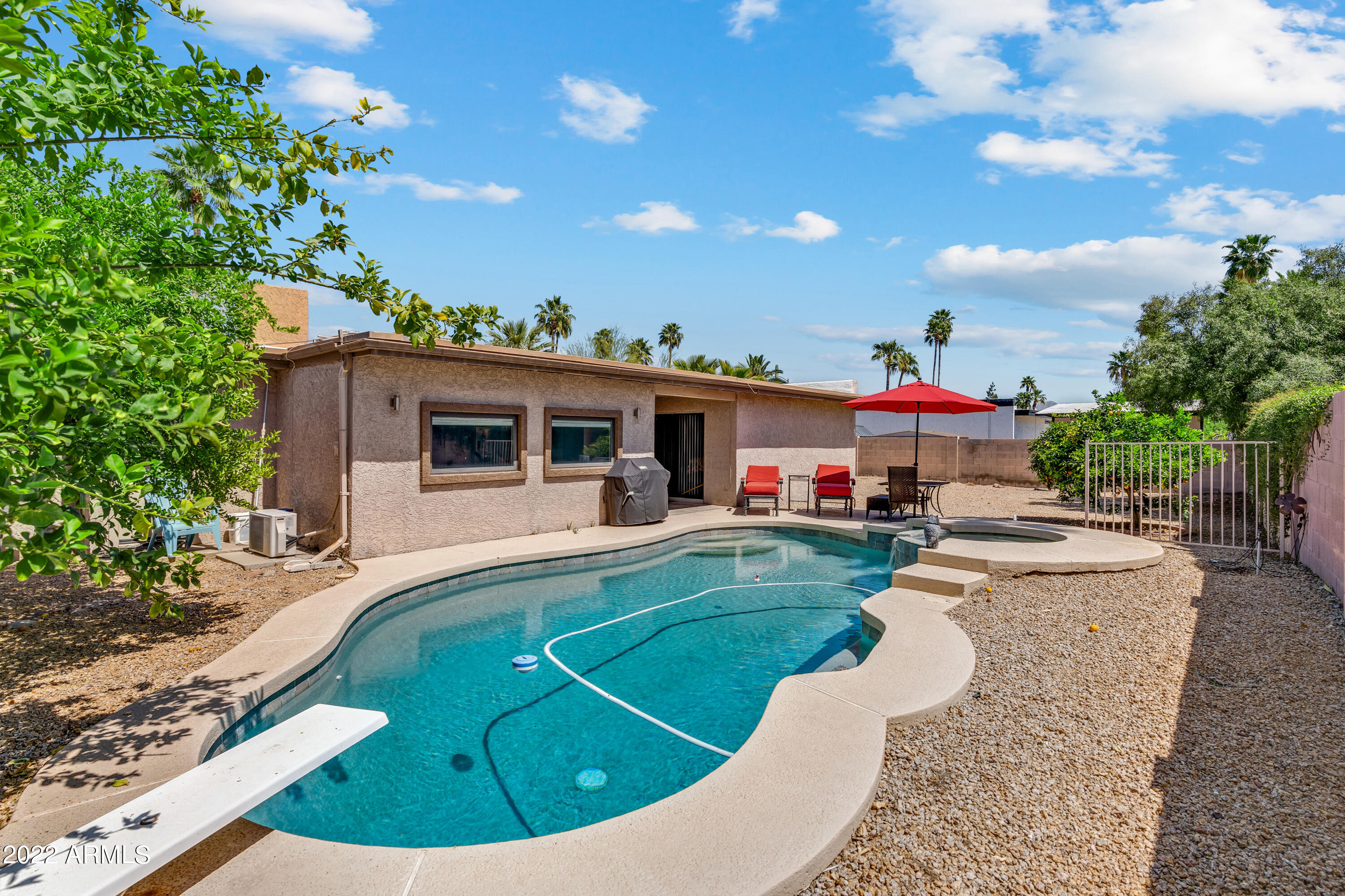 7011 E LUDLOW Drive