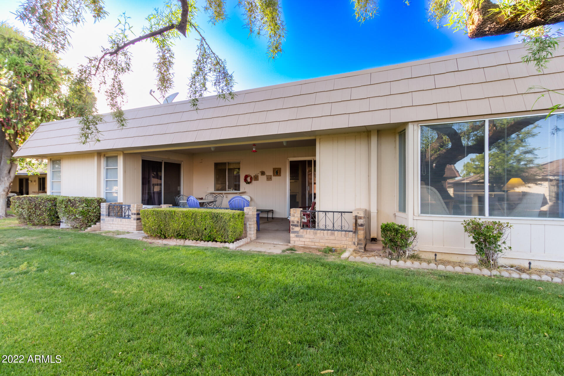 9805 W PLEASANT VALLEY Road