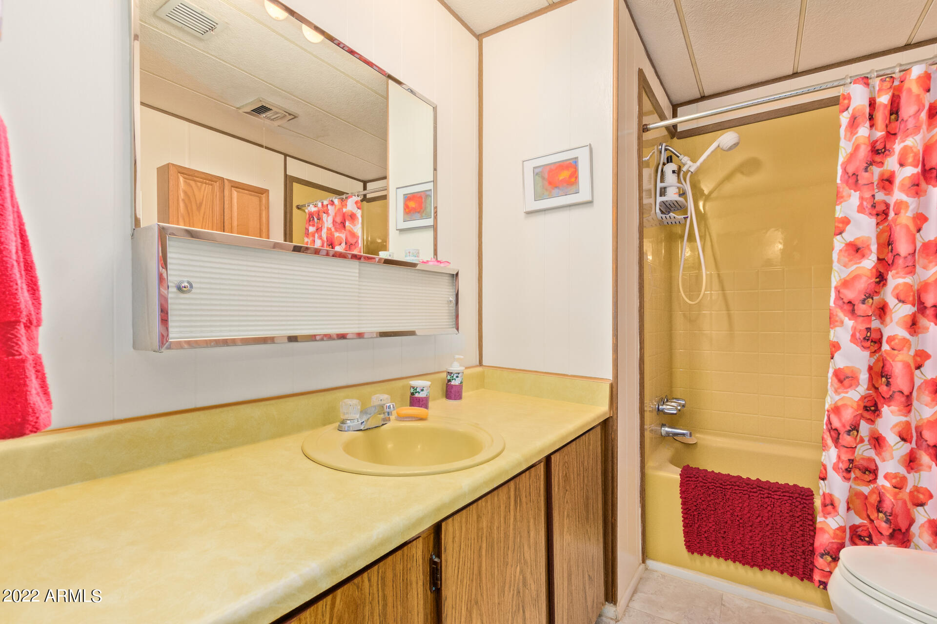 234 S 72ND Circle