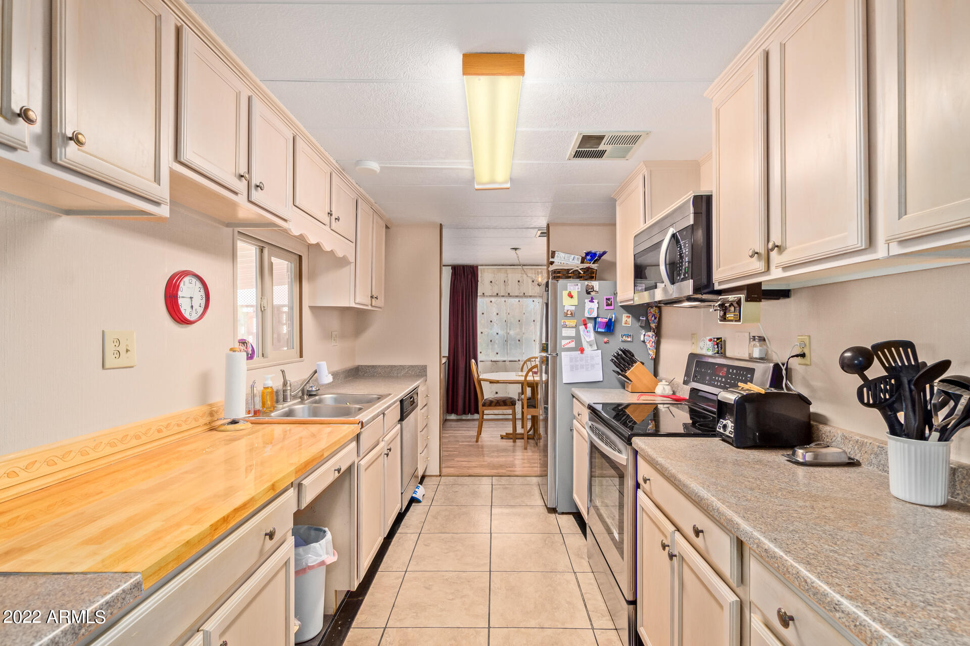 234 S 72ND Circle