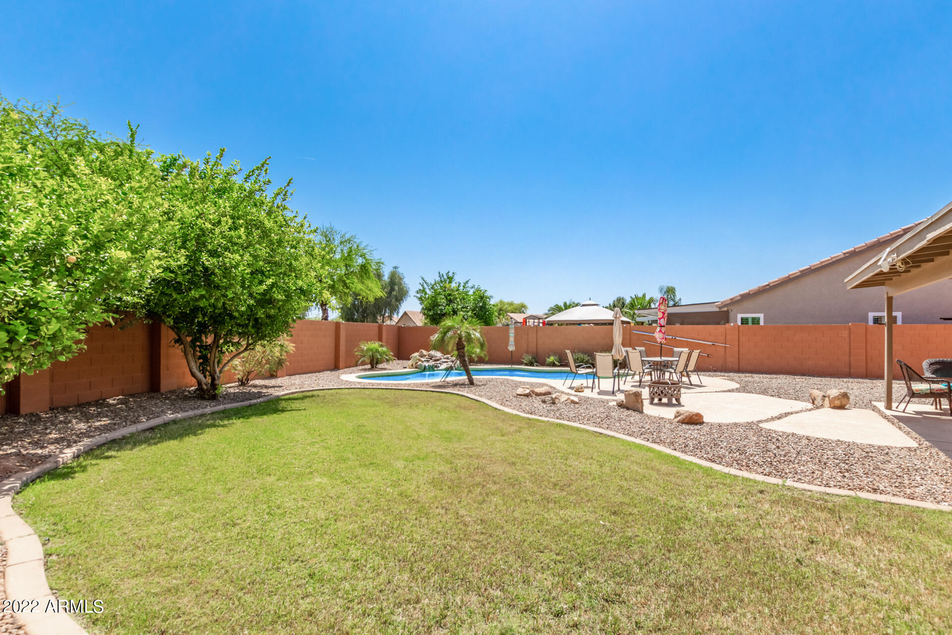 15719 W RIMROCK Street