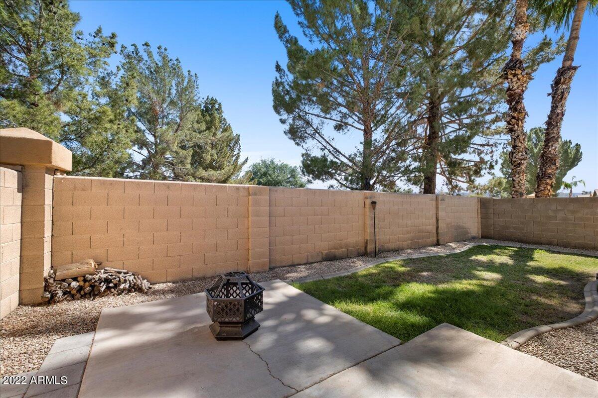 2130 E PINTO Drive