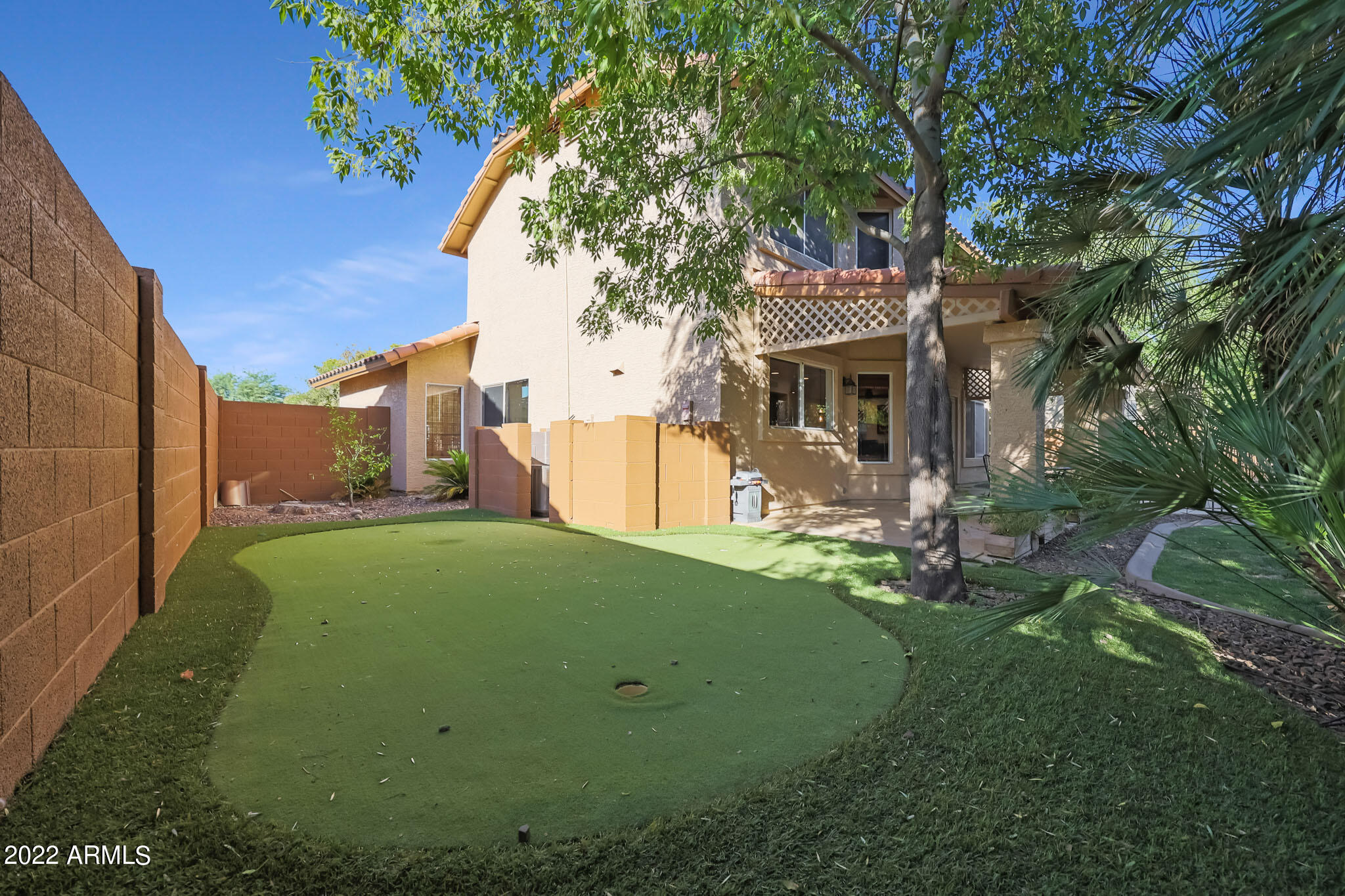 2363 W HEMLOCK Court W