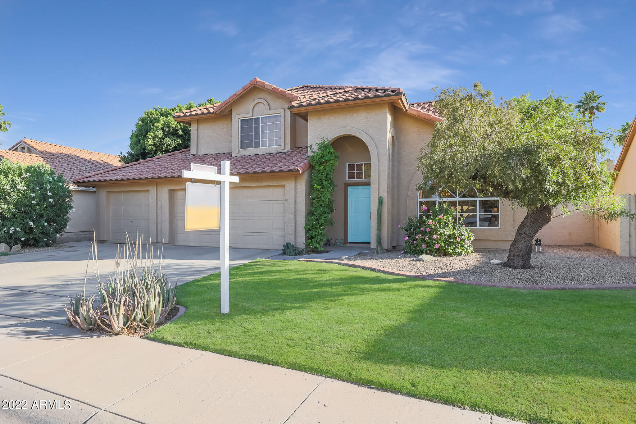 2363 W HEMLOCK Court W