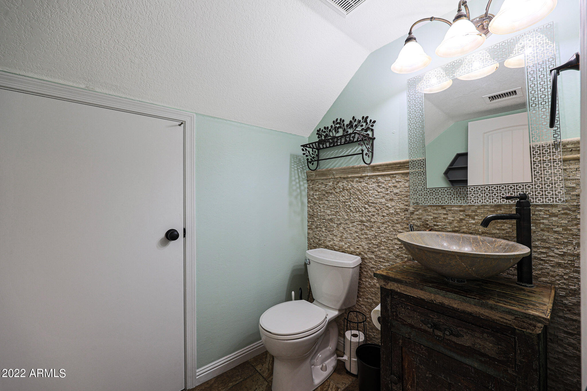 2363 W HEMLOCK Court W