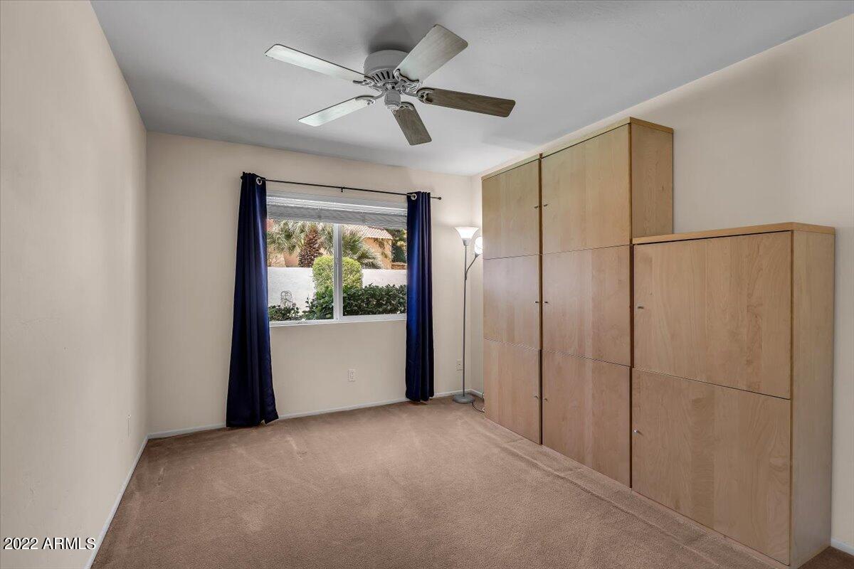 202 W ECHO Lane
