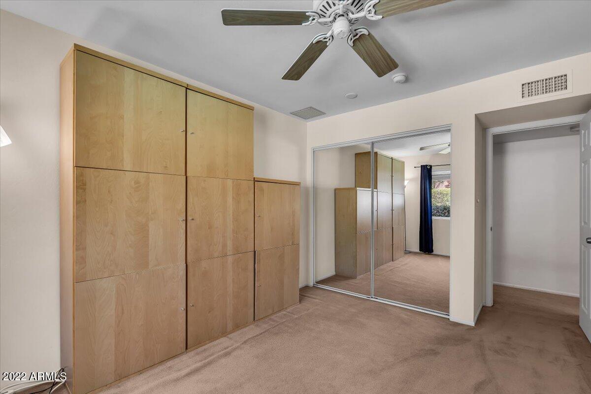 202 W ECHO Lane