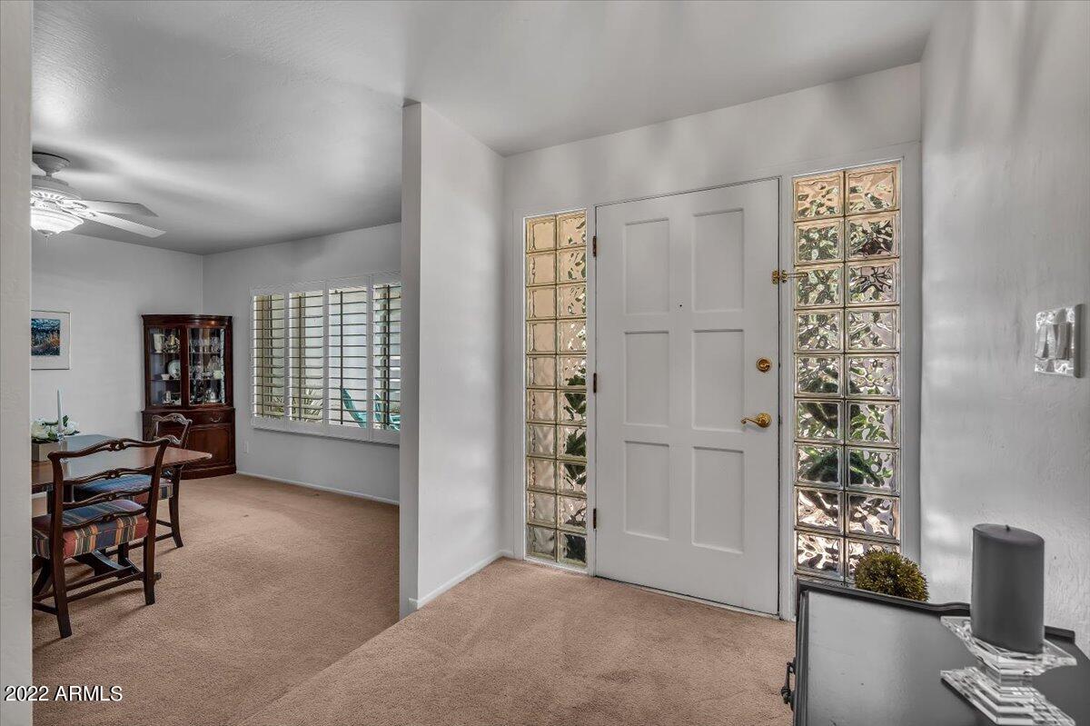 202 W ECHO Lane