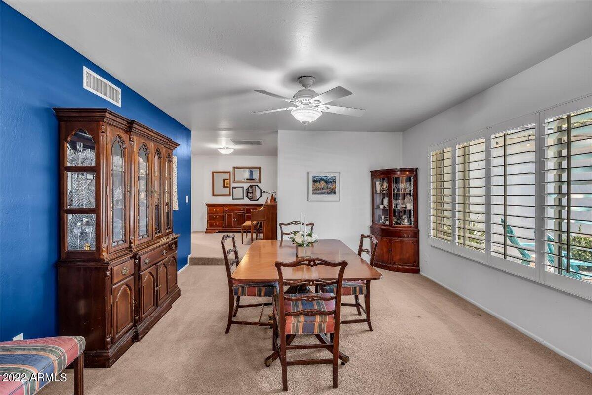 202 W ECHO Lane