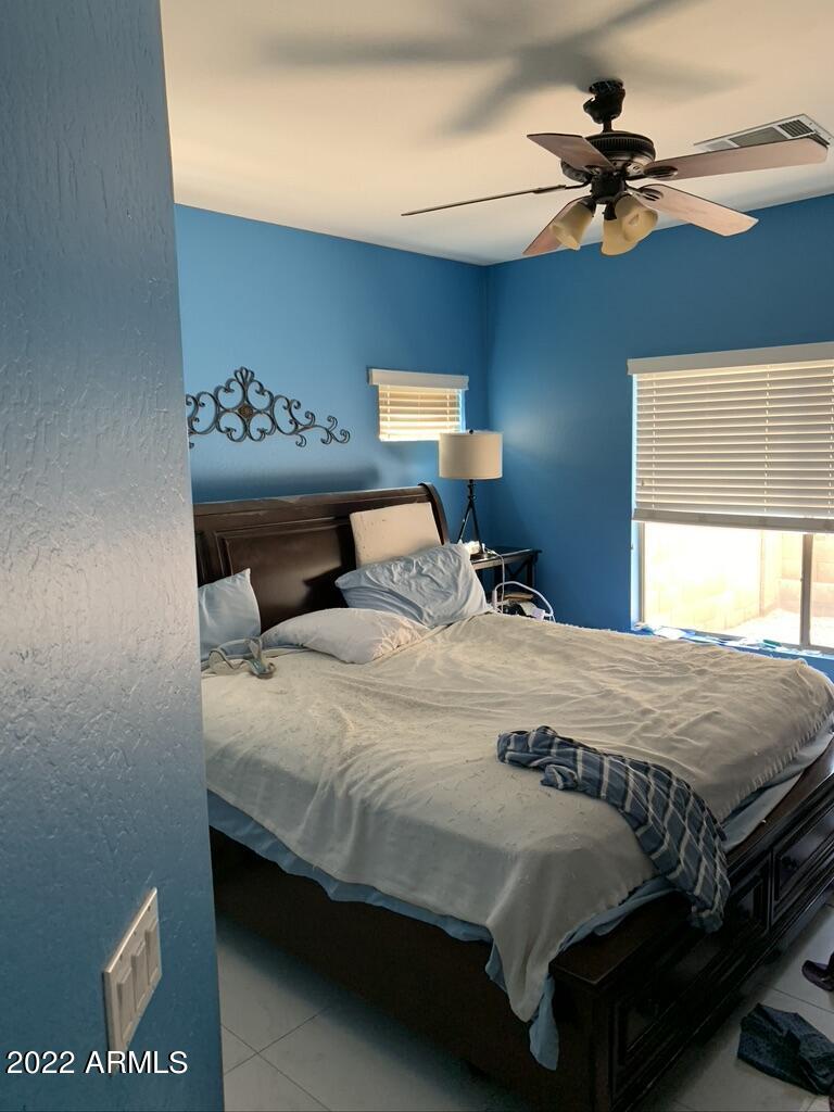 9832 E FLOSSMOOR Circle