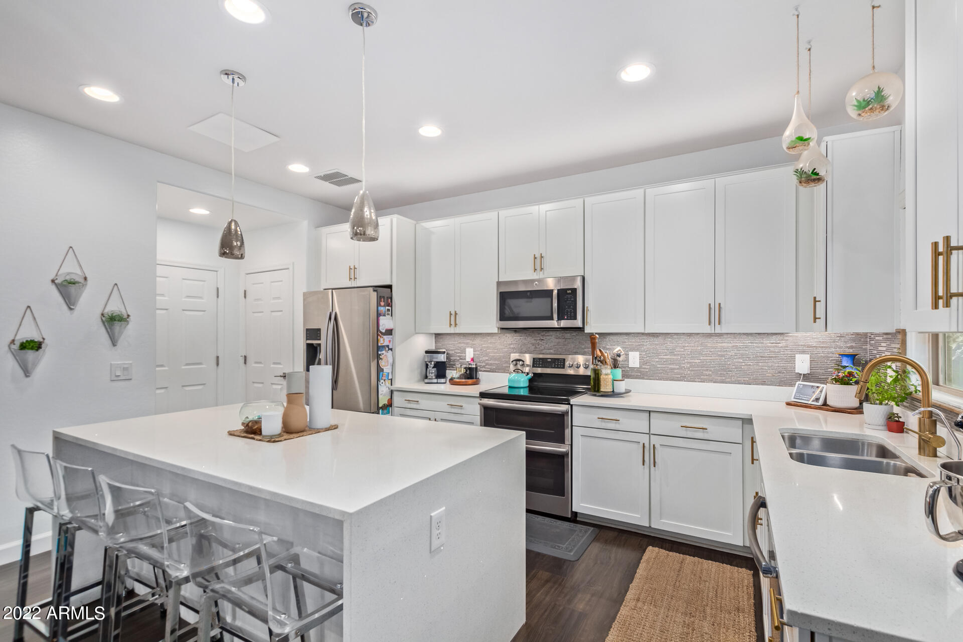 42037 N SHUMARD Street