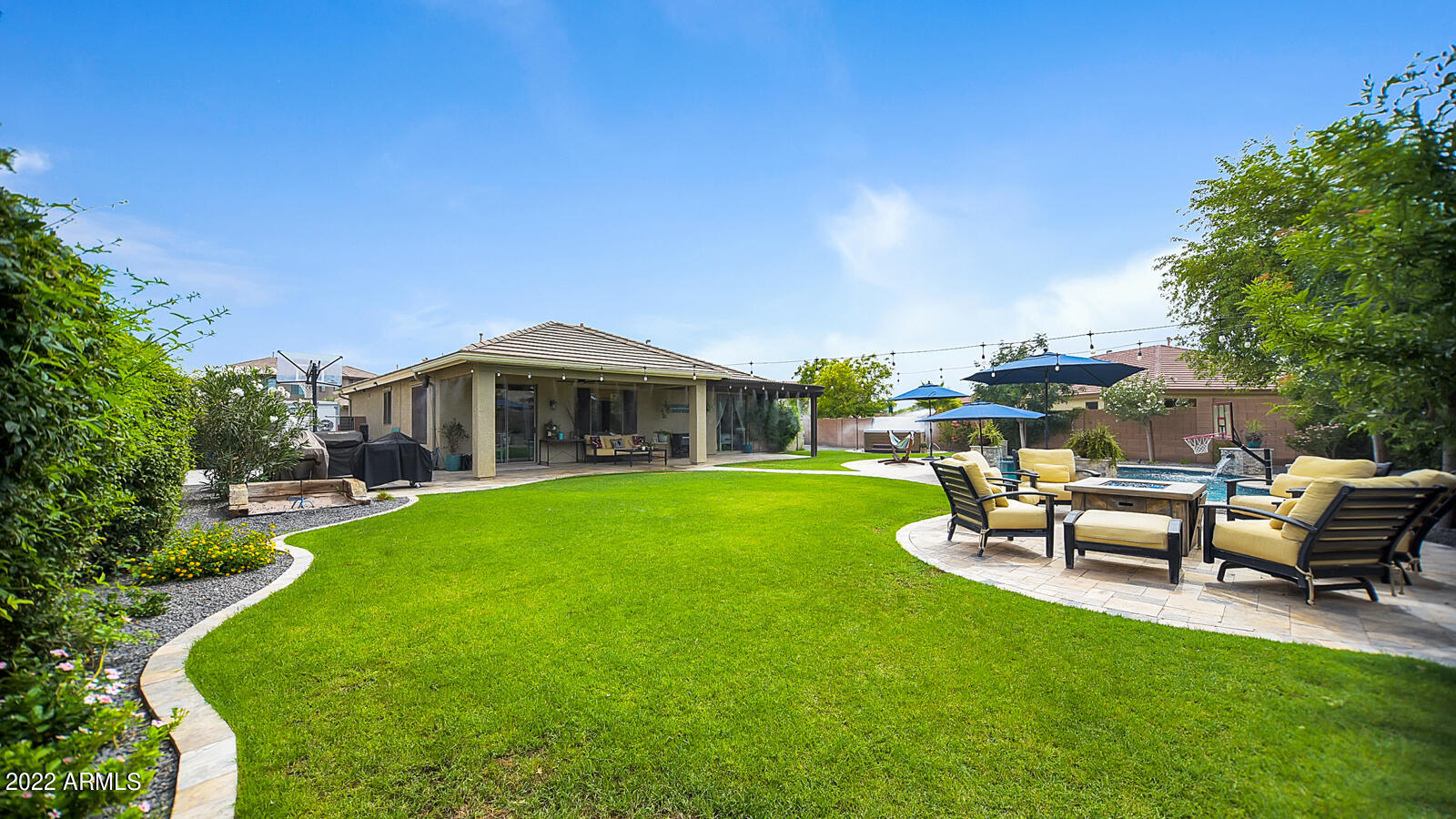 3832 E PACKARD Drive