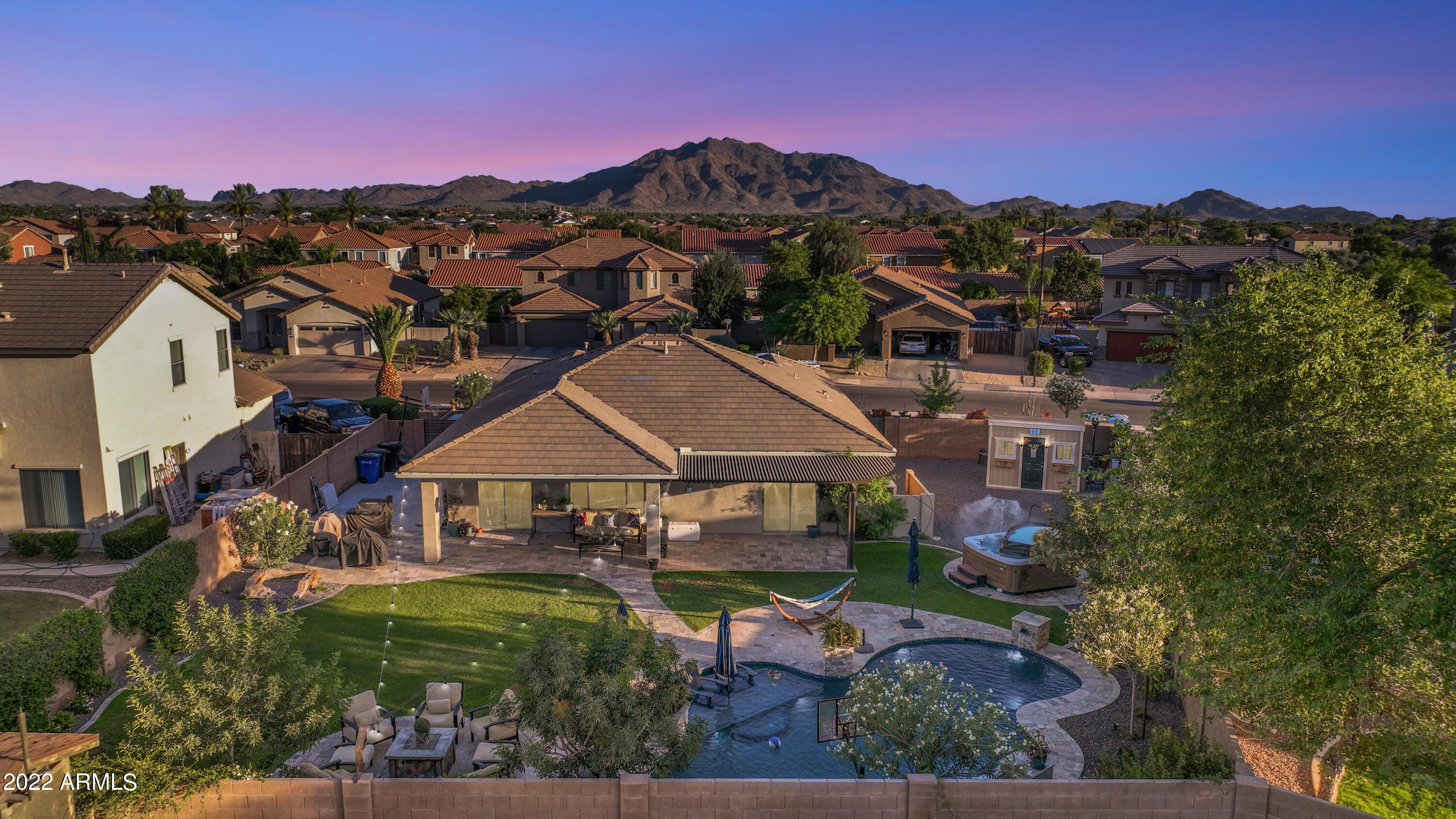 3832 E PACKARD Drive