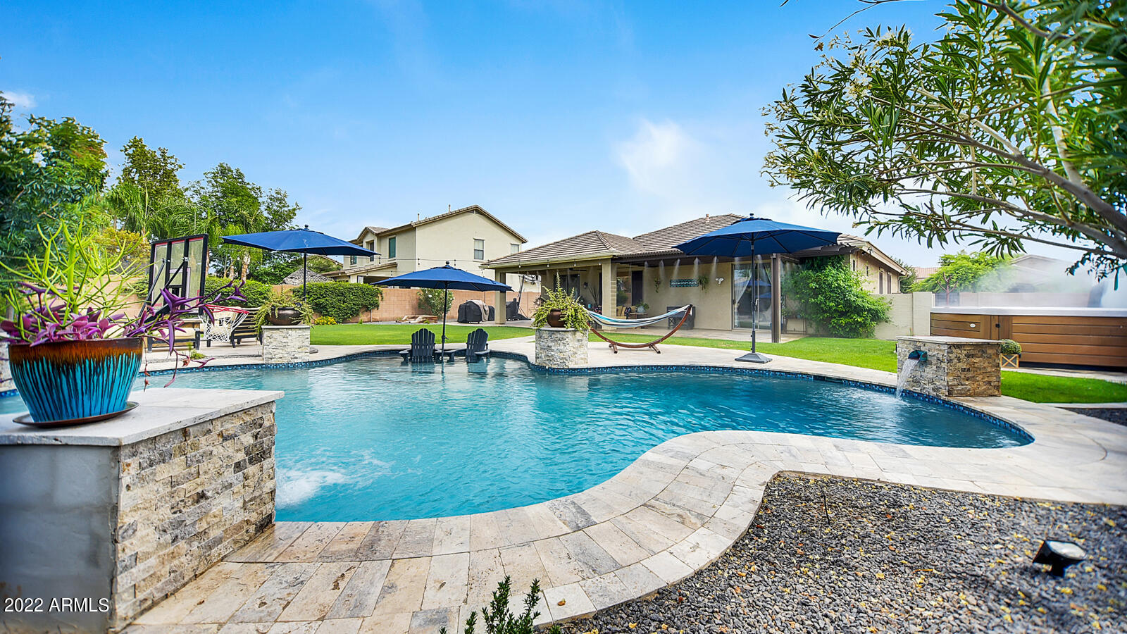 3832 E PACKARD Drive