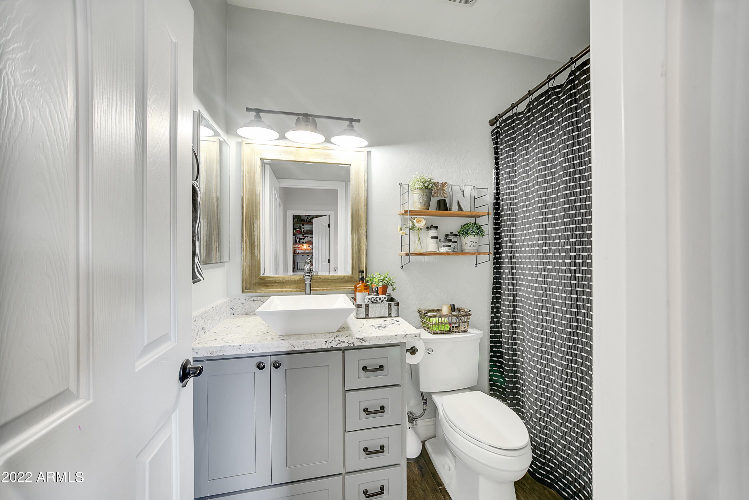 3832 E PACKARD Drive