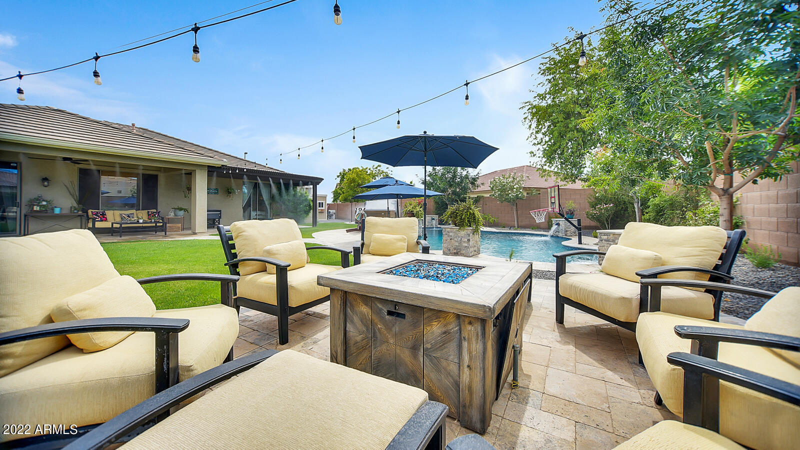 3832 E PACKARD Drive