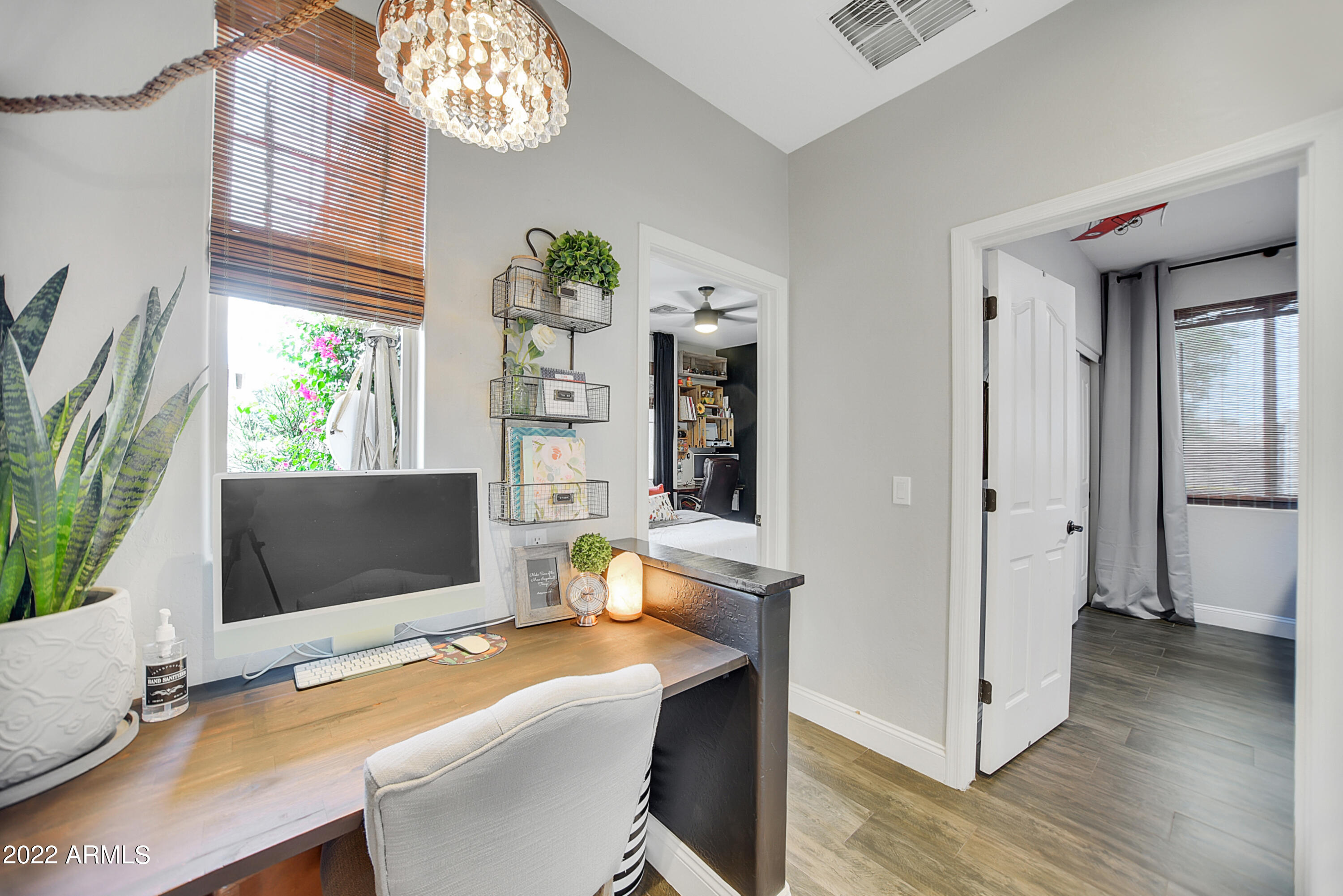 3832 E PACKARD Drive