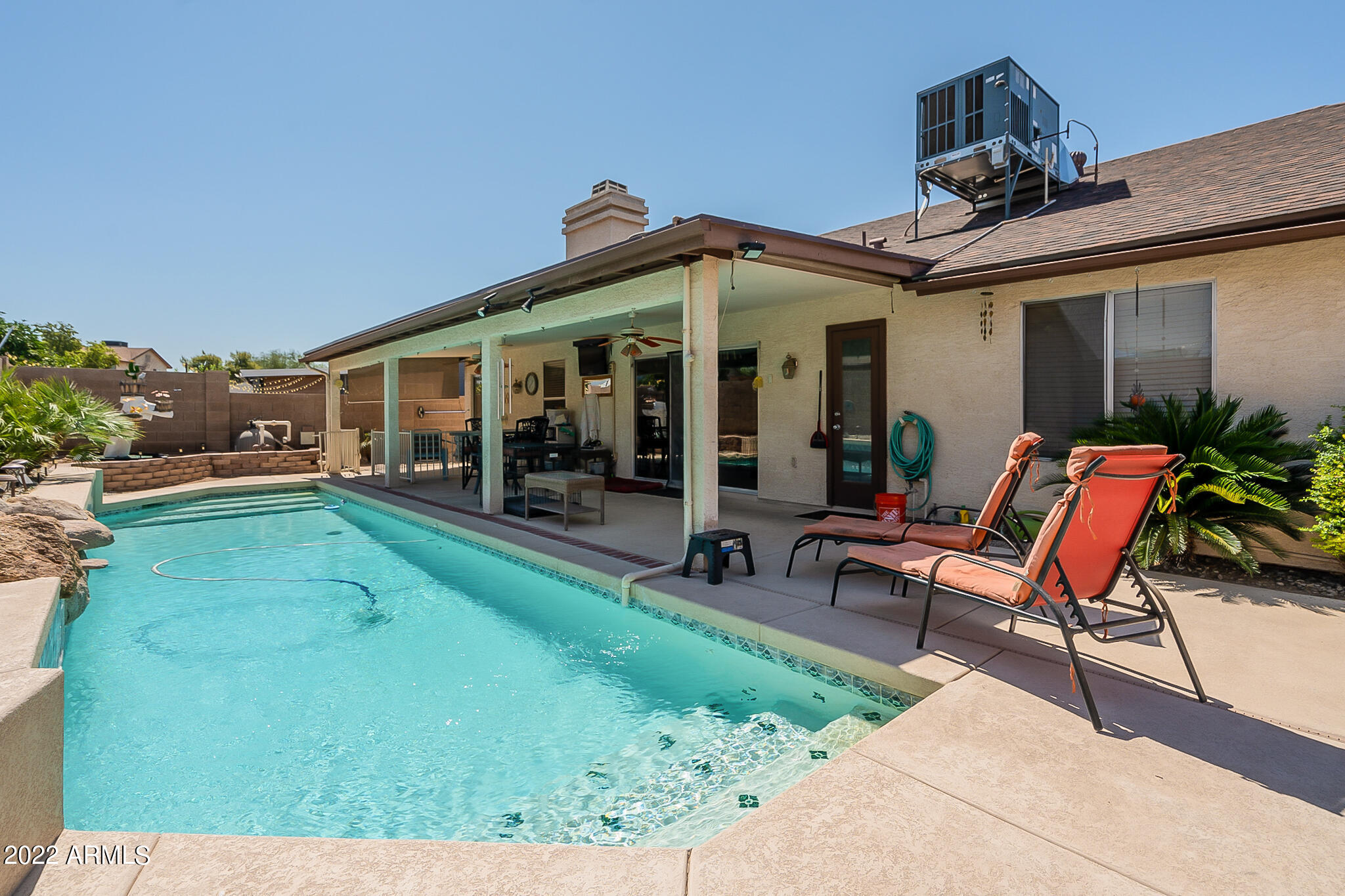 8964 W TUCKEY Lane