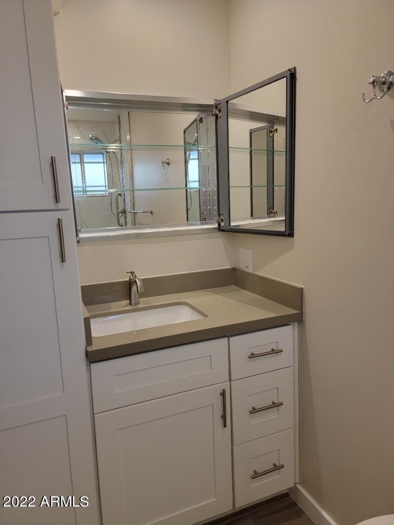 4242 N 31ST Place