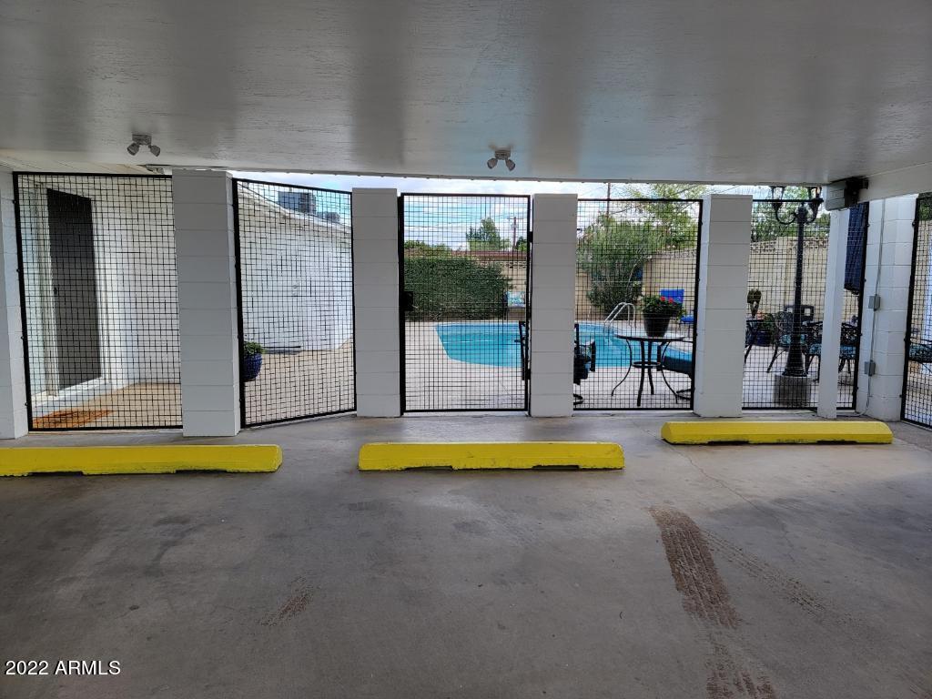 4242 N 31ST Place