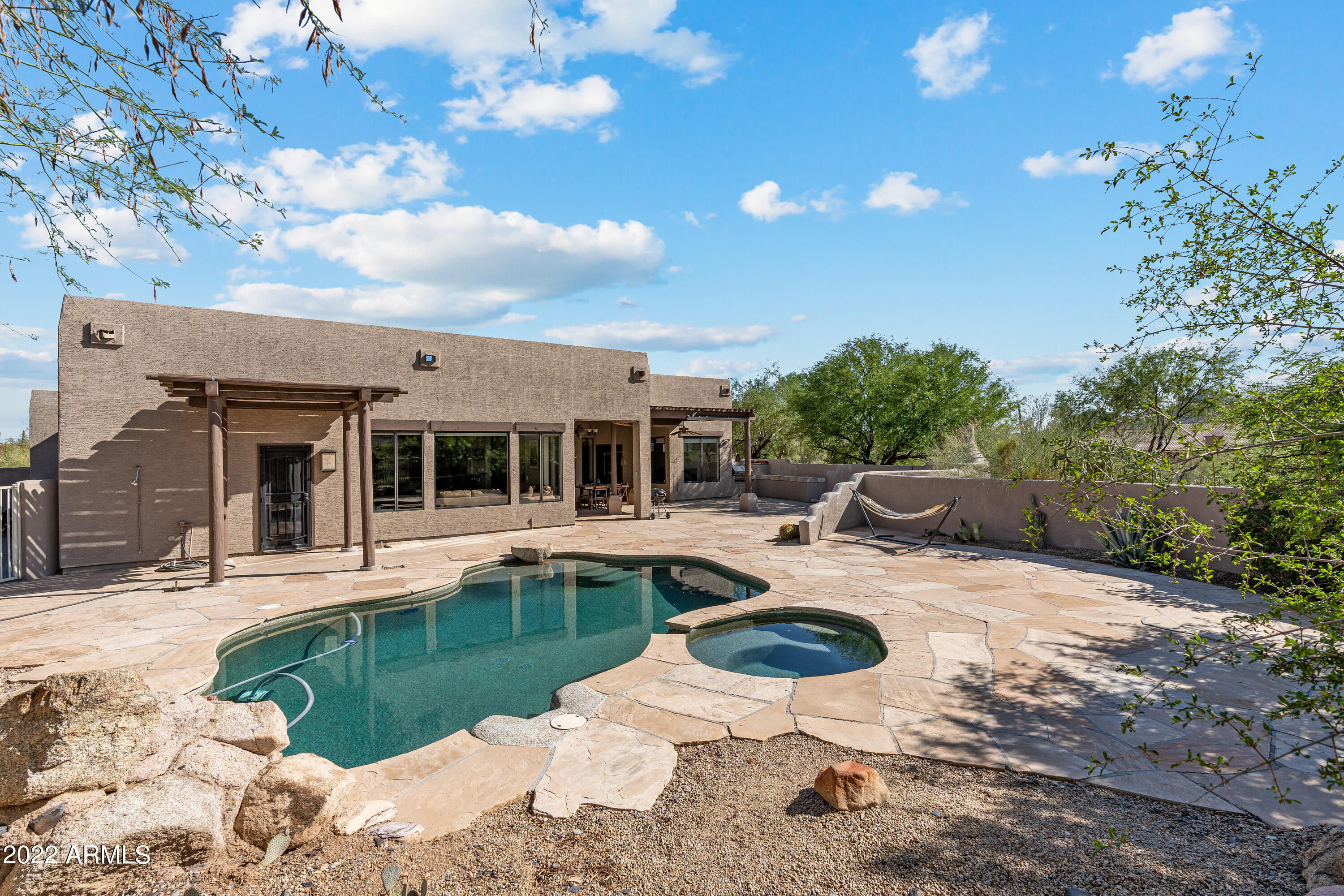 41432 N IRONWOOD Bluff