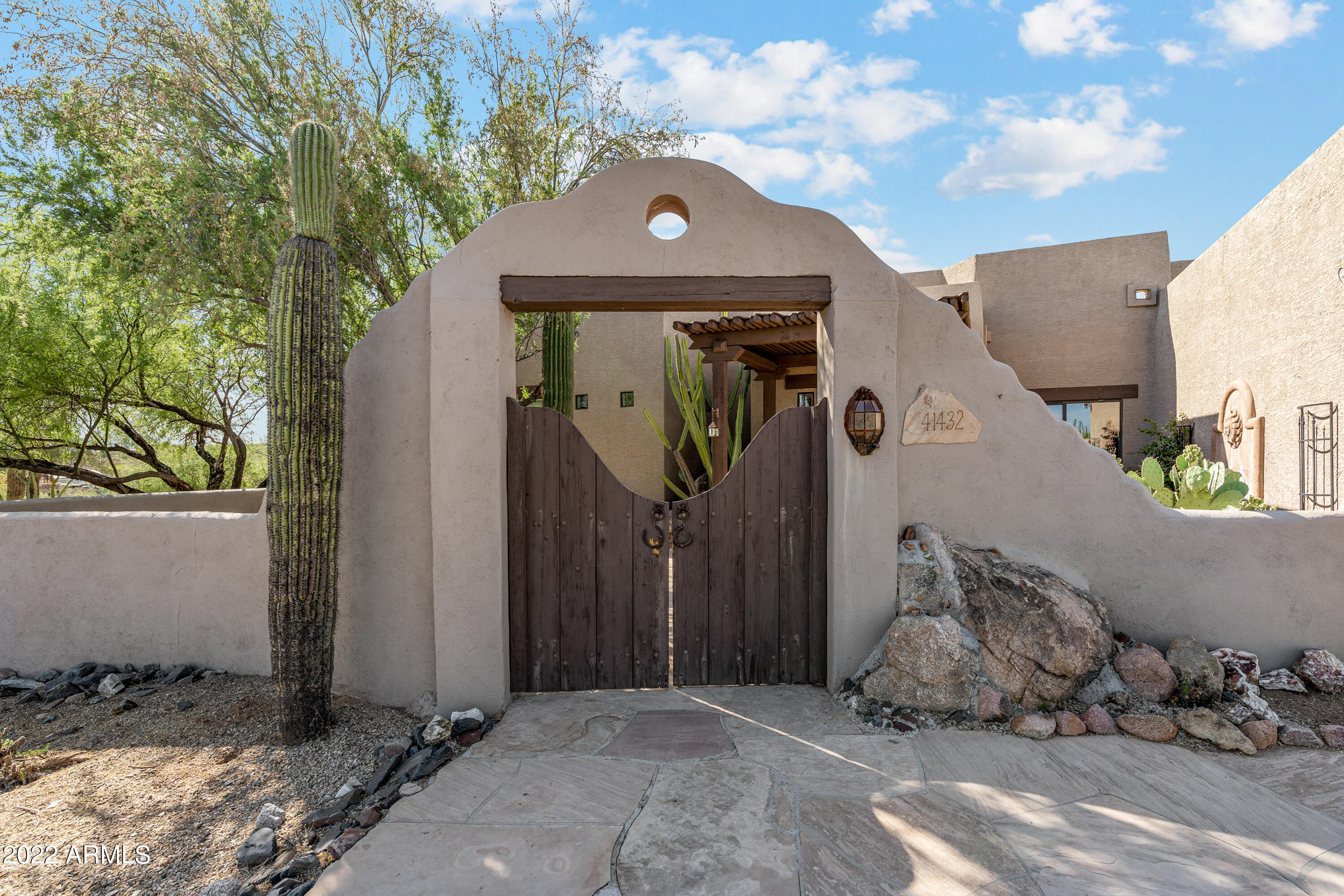 41432 N IRONWOOD Bluff