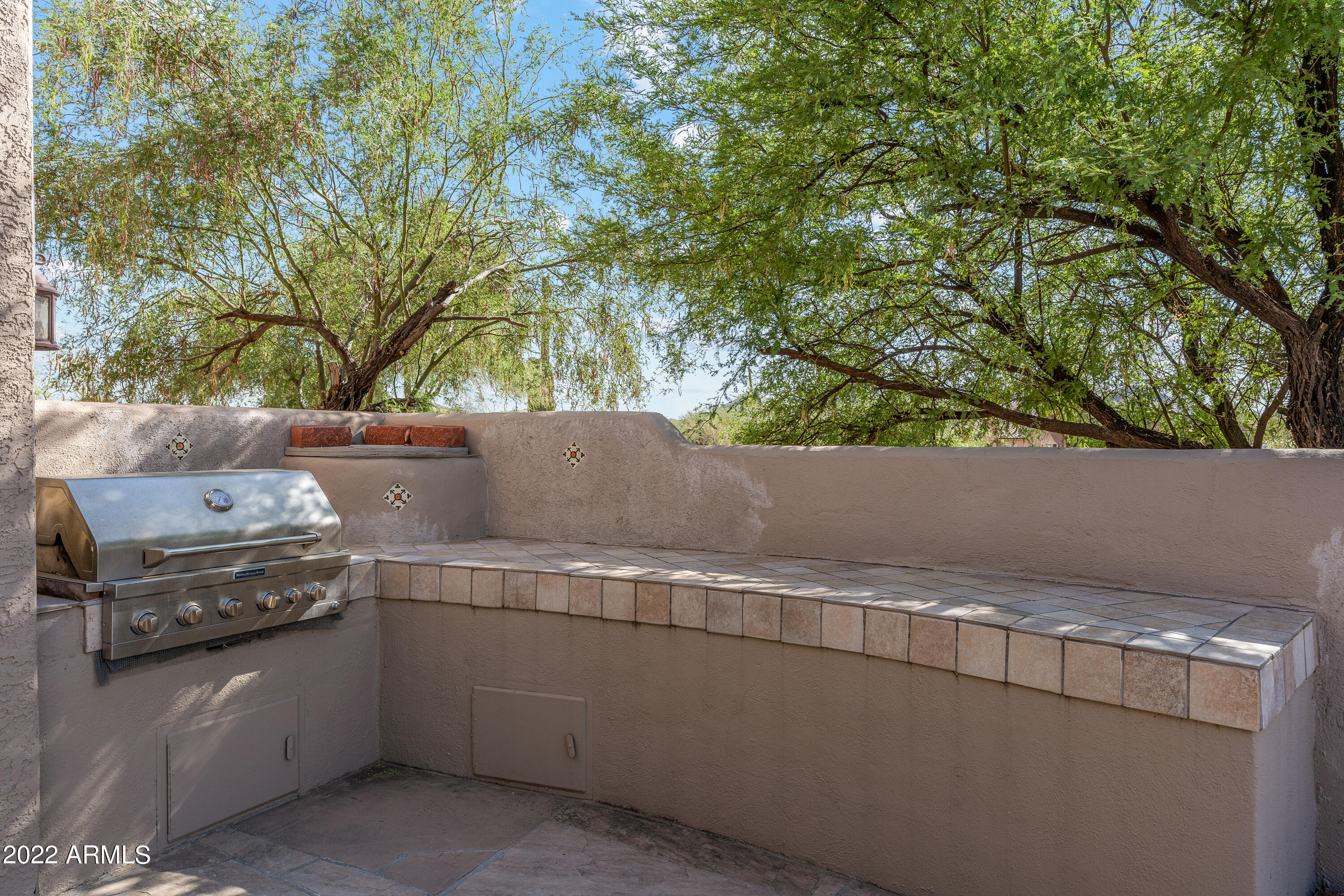 41432 N IRONWOOD Bluff